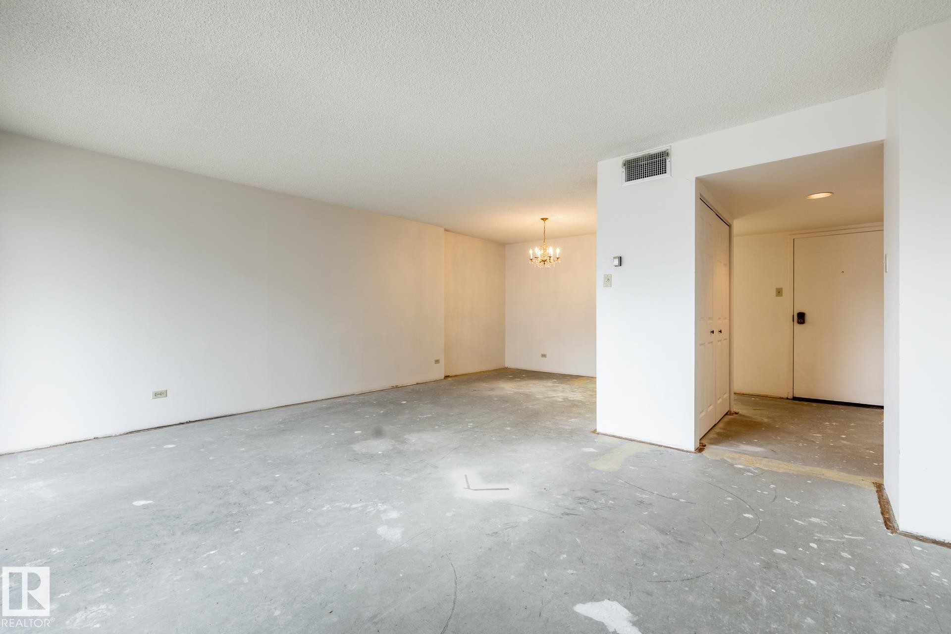 402 11027 87 Avenue, Edmonton, AB