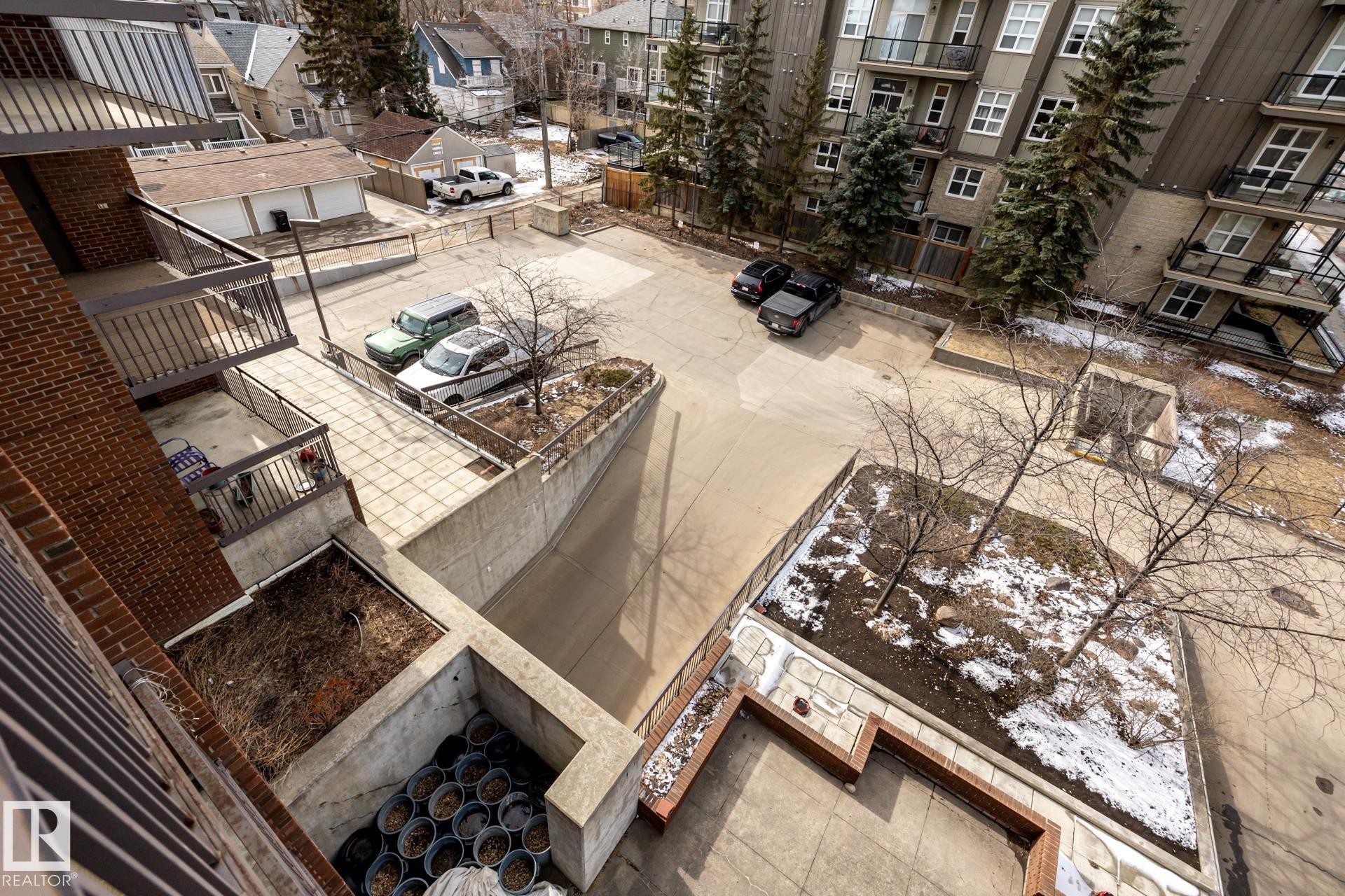 402 11027 87 Avenue, Edmonton, AB