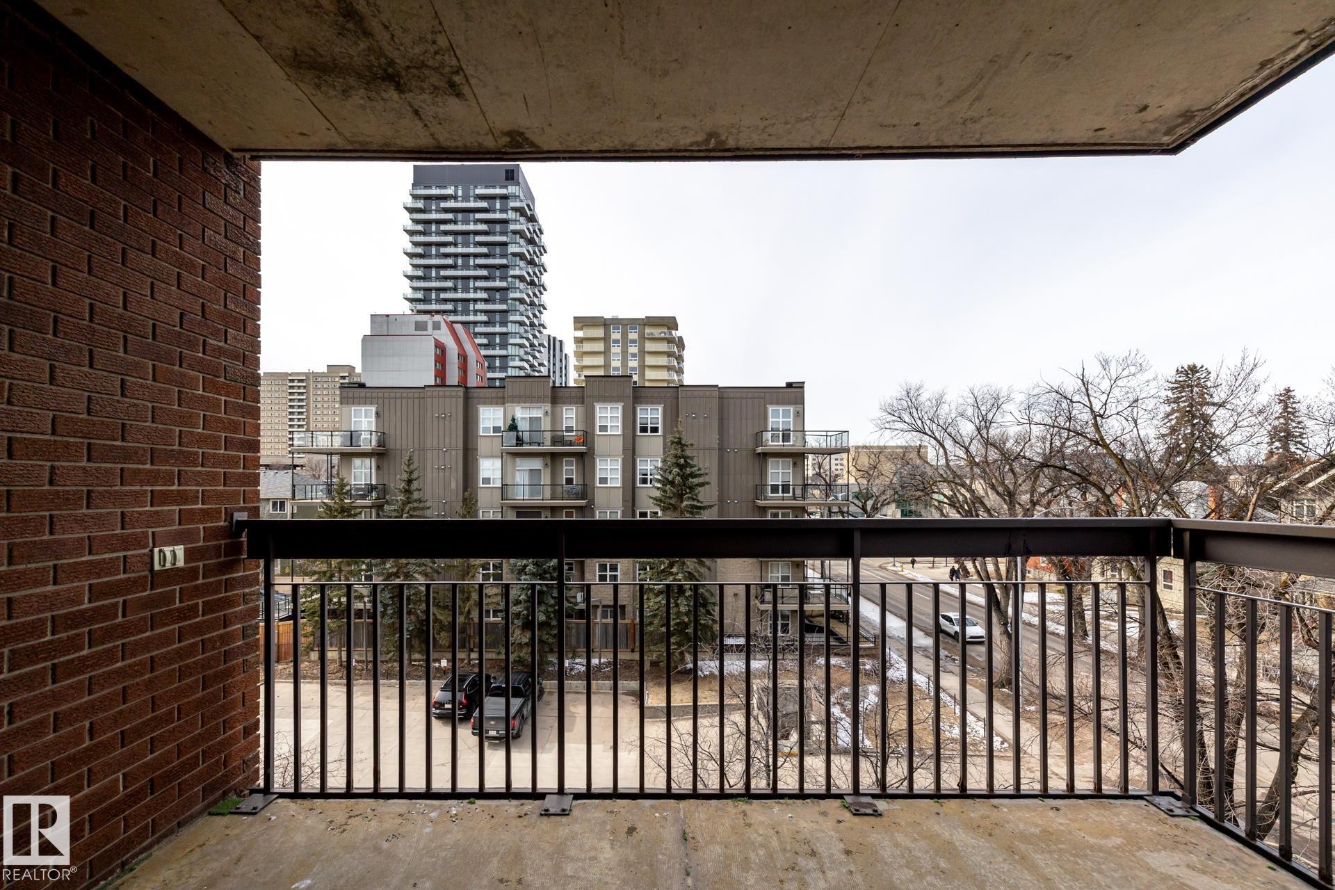 402 11027 87 Avenue, Edmonton, AB