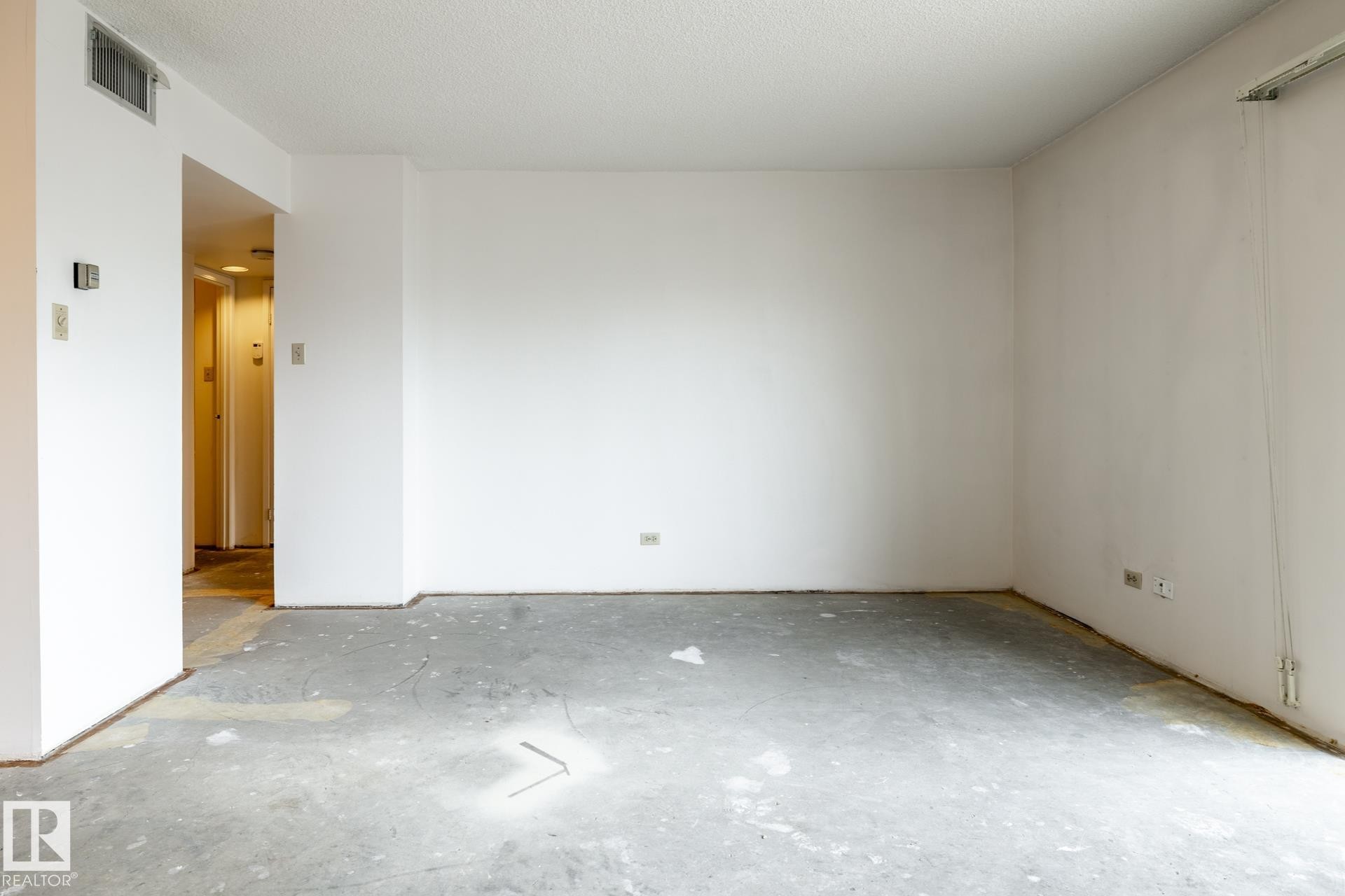 402 11027 87 Avenue, Edmonton, AB
