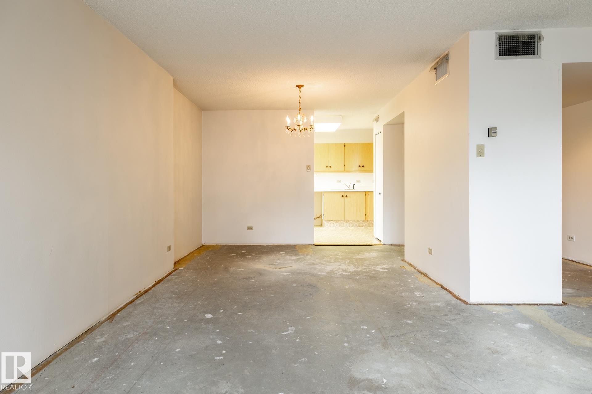 402 11027 87 Avenue, Edmonton, AB