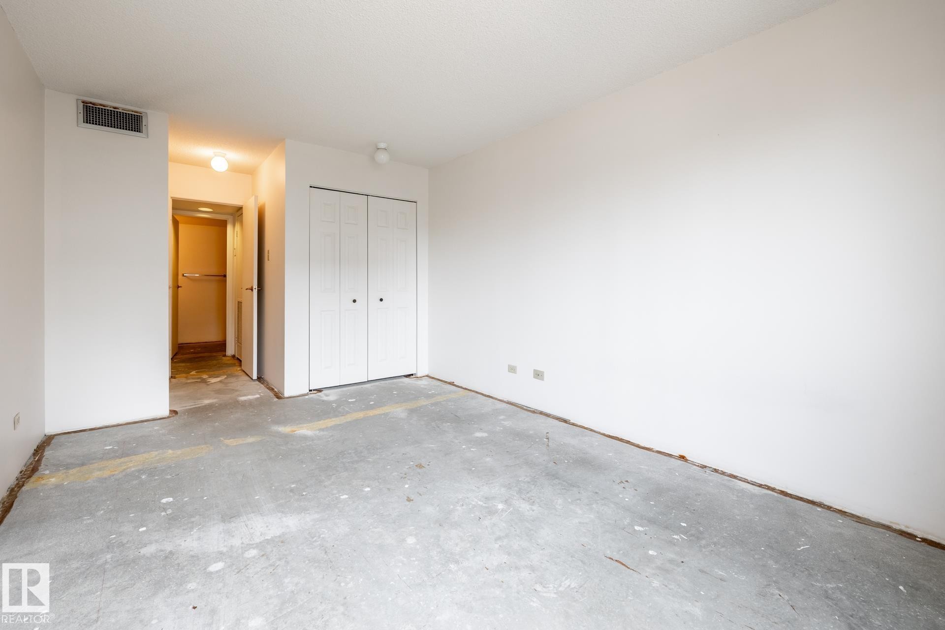402 11027 87 Avenue, Edmonton, AB