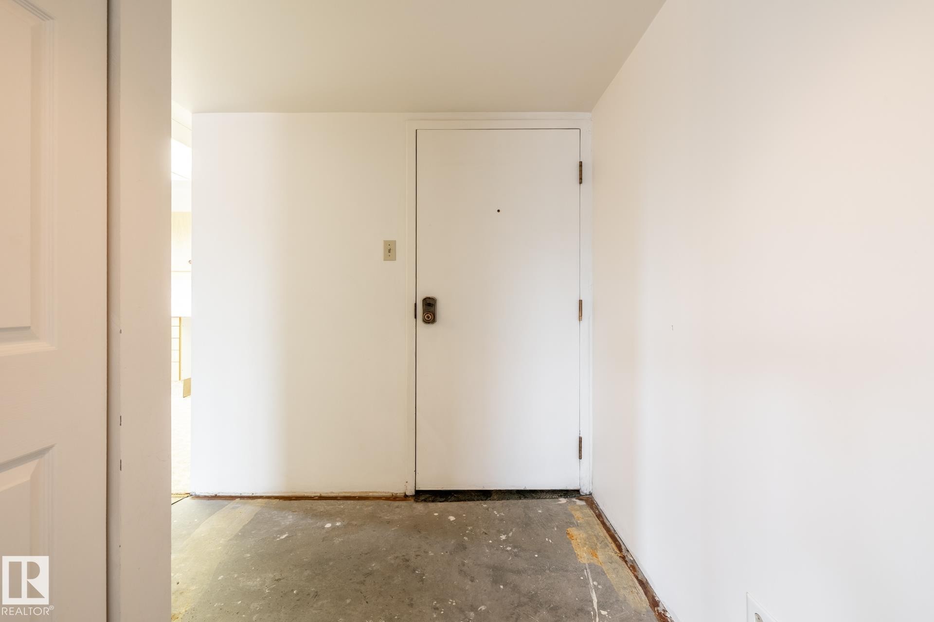 402 11027 87 Avenue, Edmonton, AB