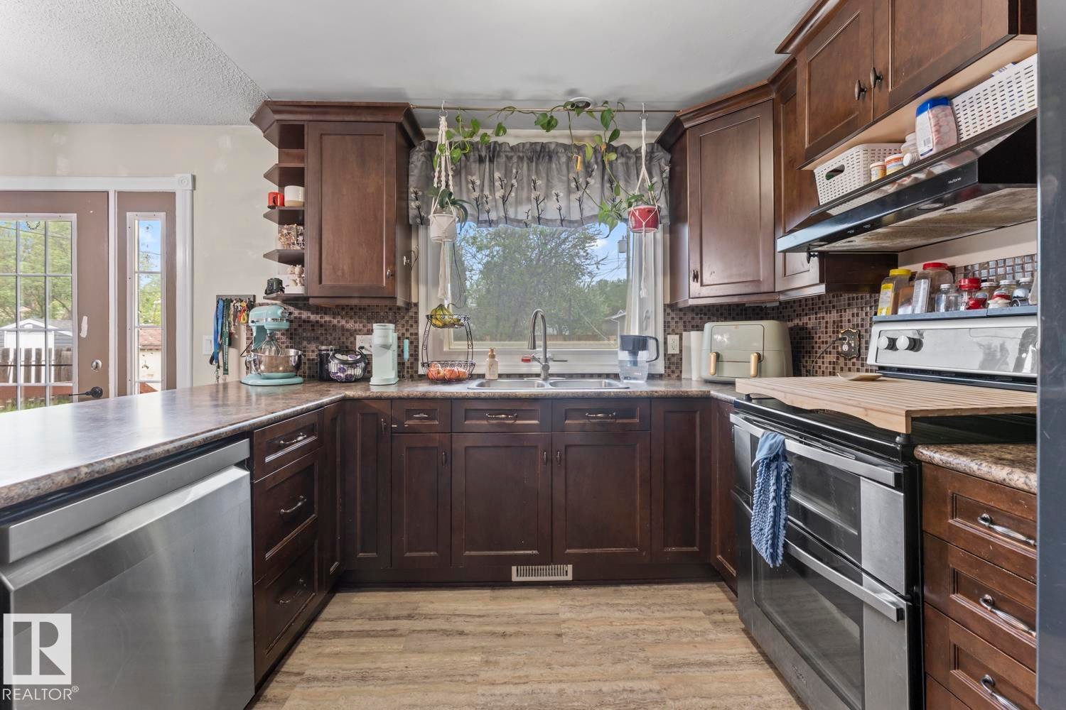 4723 57A Street, Cold Lake, AB