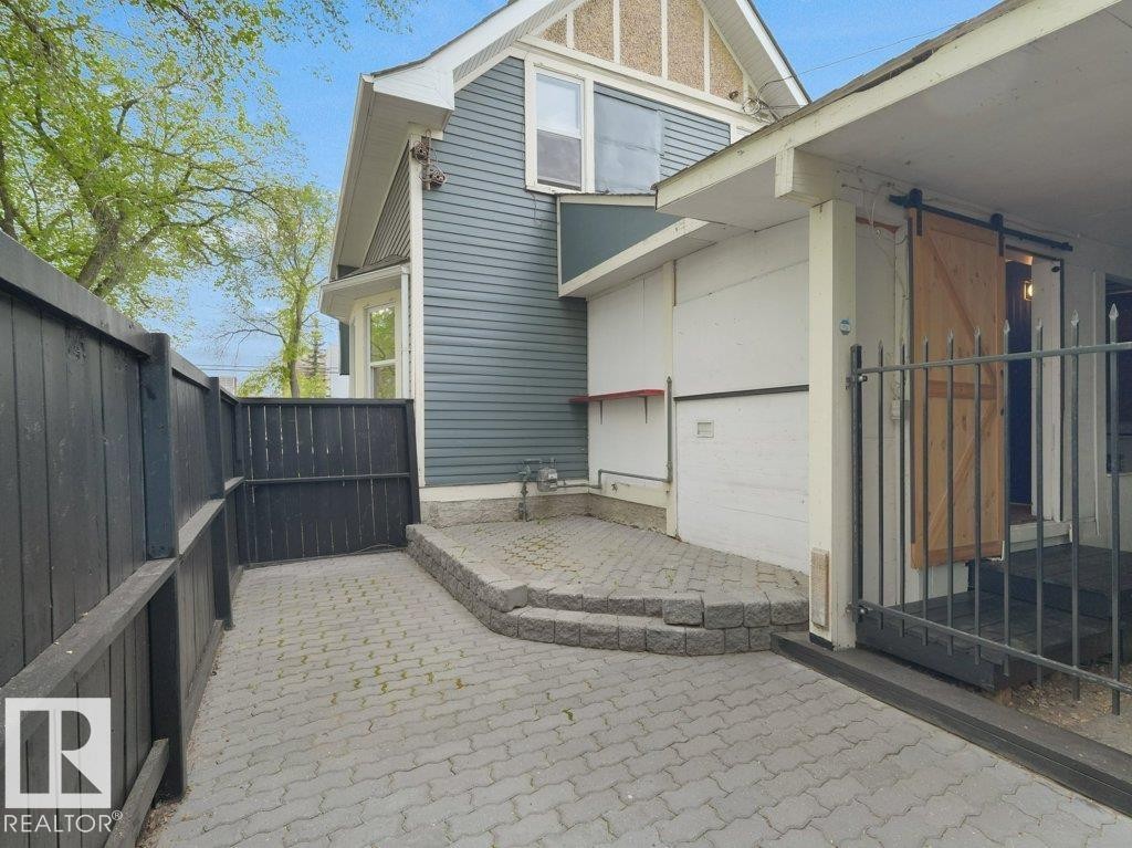 11002 106 Avenue, Edmonton, AB