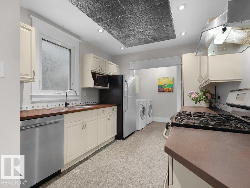 11002 106 Avenue, Edmonton, AB