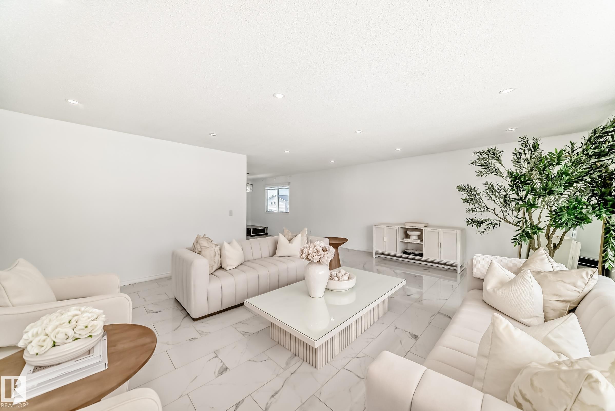 9815 159 Avenue, Edmonton, AB