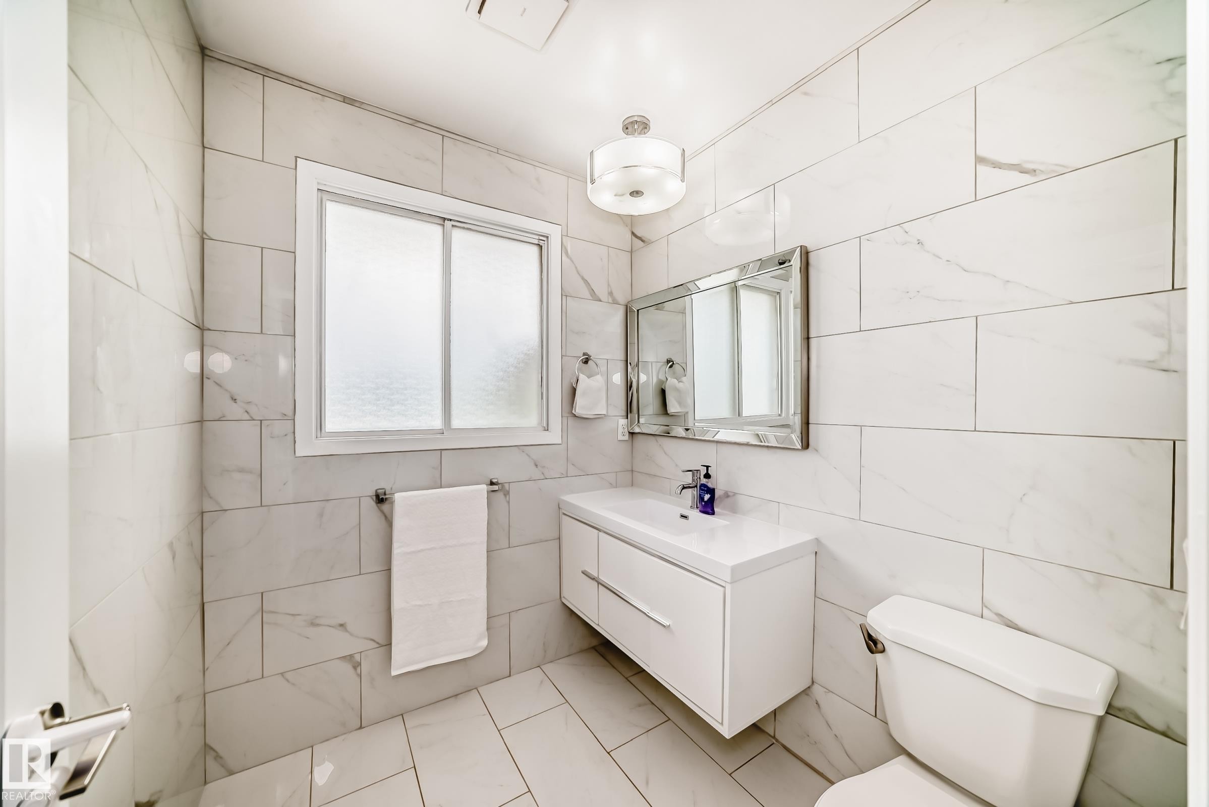 9815 159 Avenue, Edmonton, AB