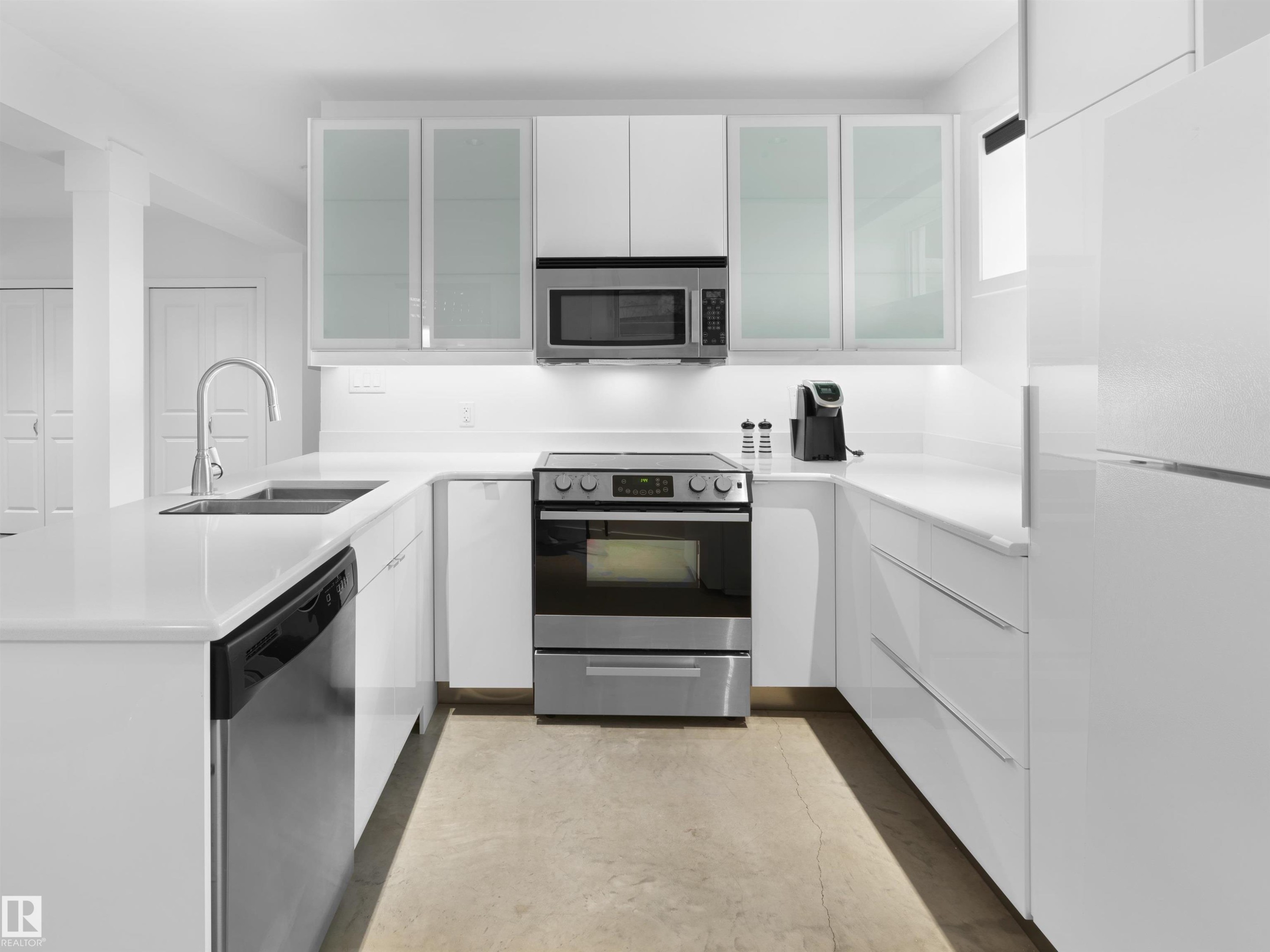 11131 75 Avenue, Edmonton, AB