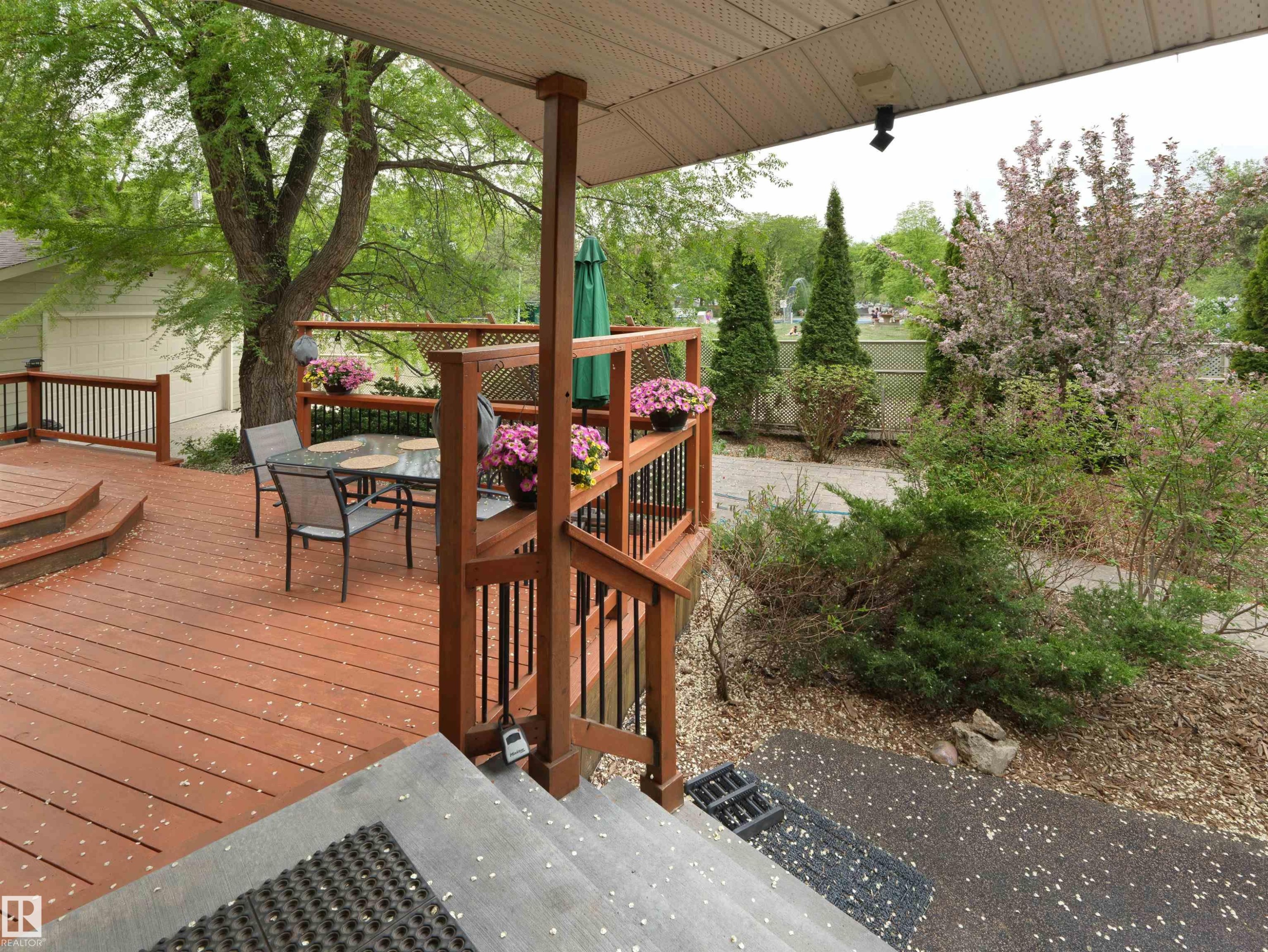 11131 75 Avenue, Edmonton, AB