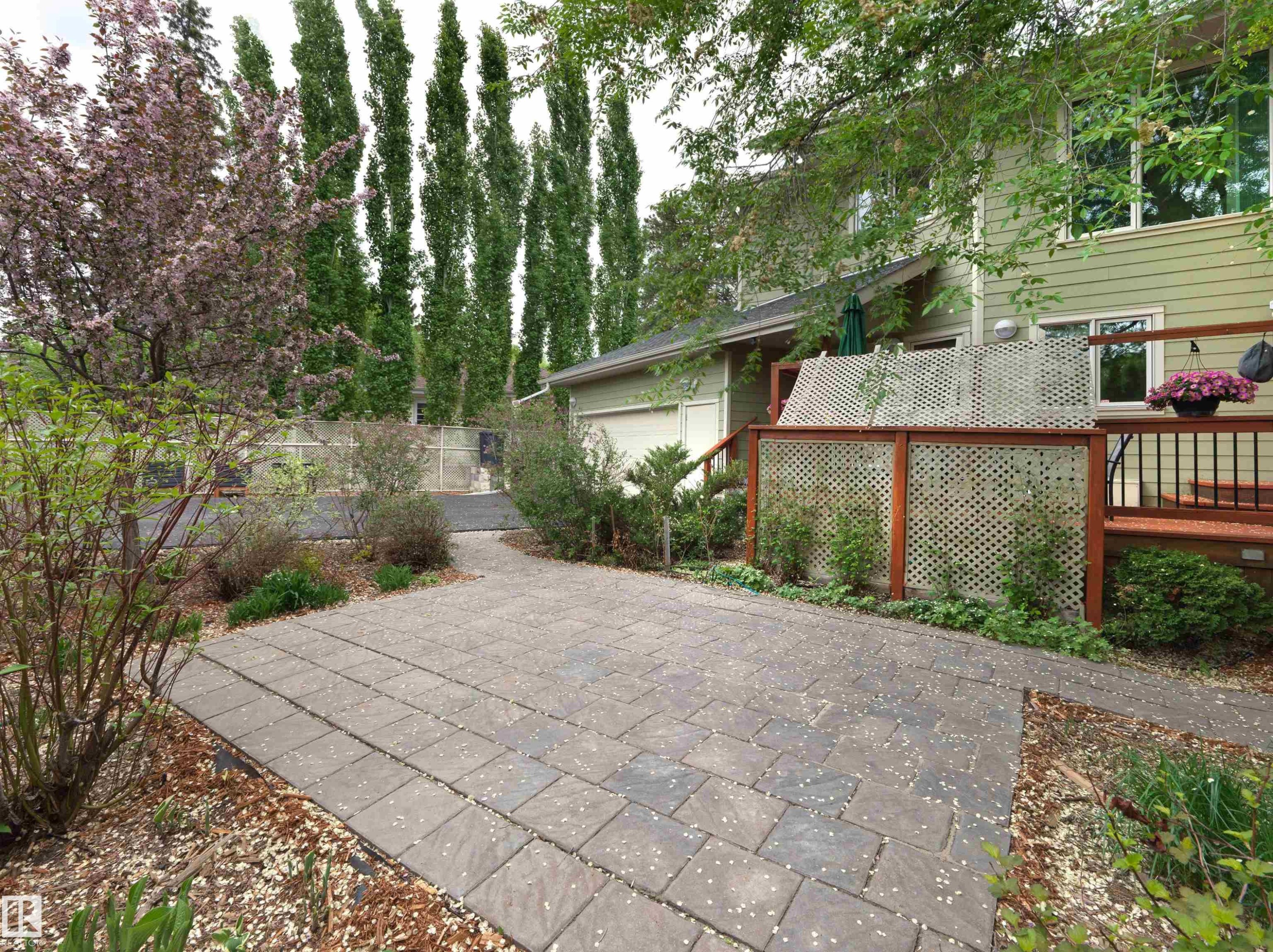 11131 75 Avenue, Edmonton, AB