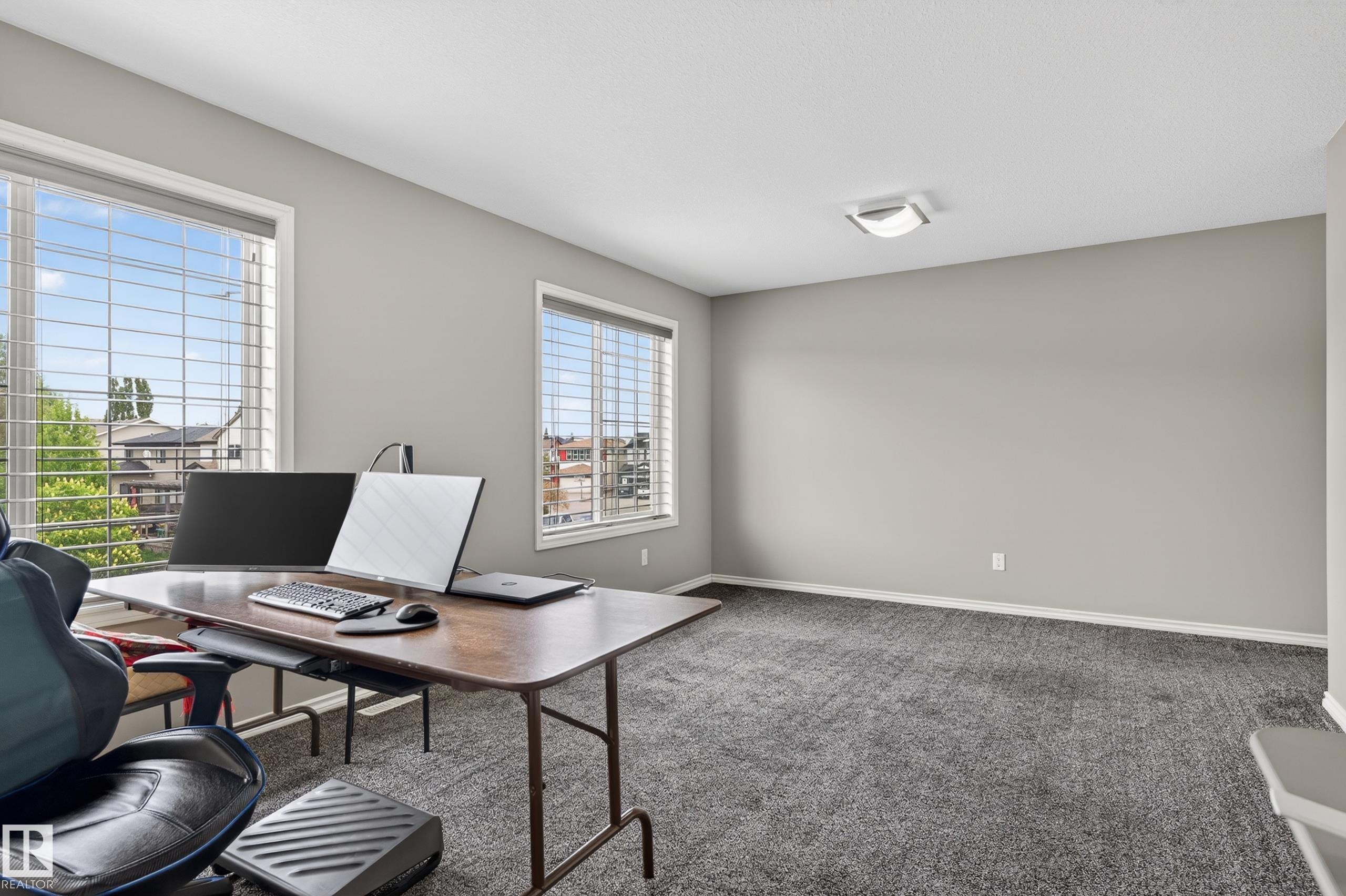 9515 221 Street, Edmonton, AB