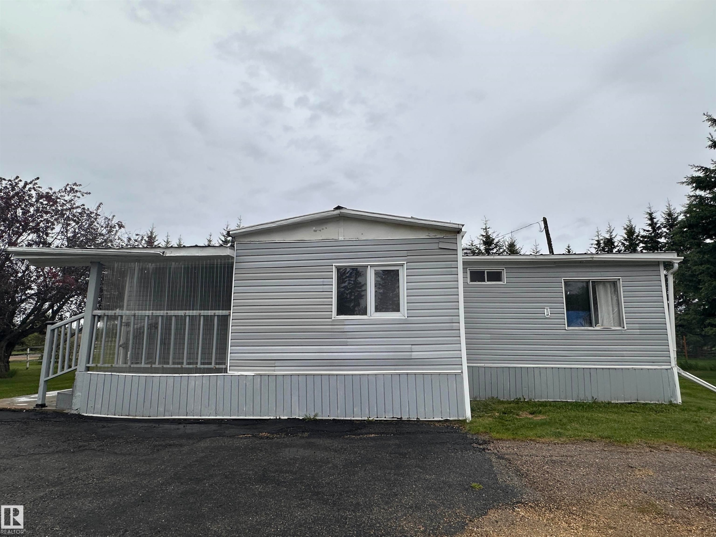 4612 50 Street, Fawcett, AB