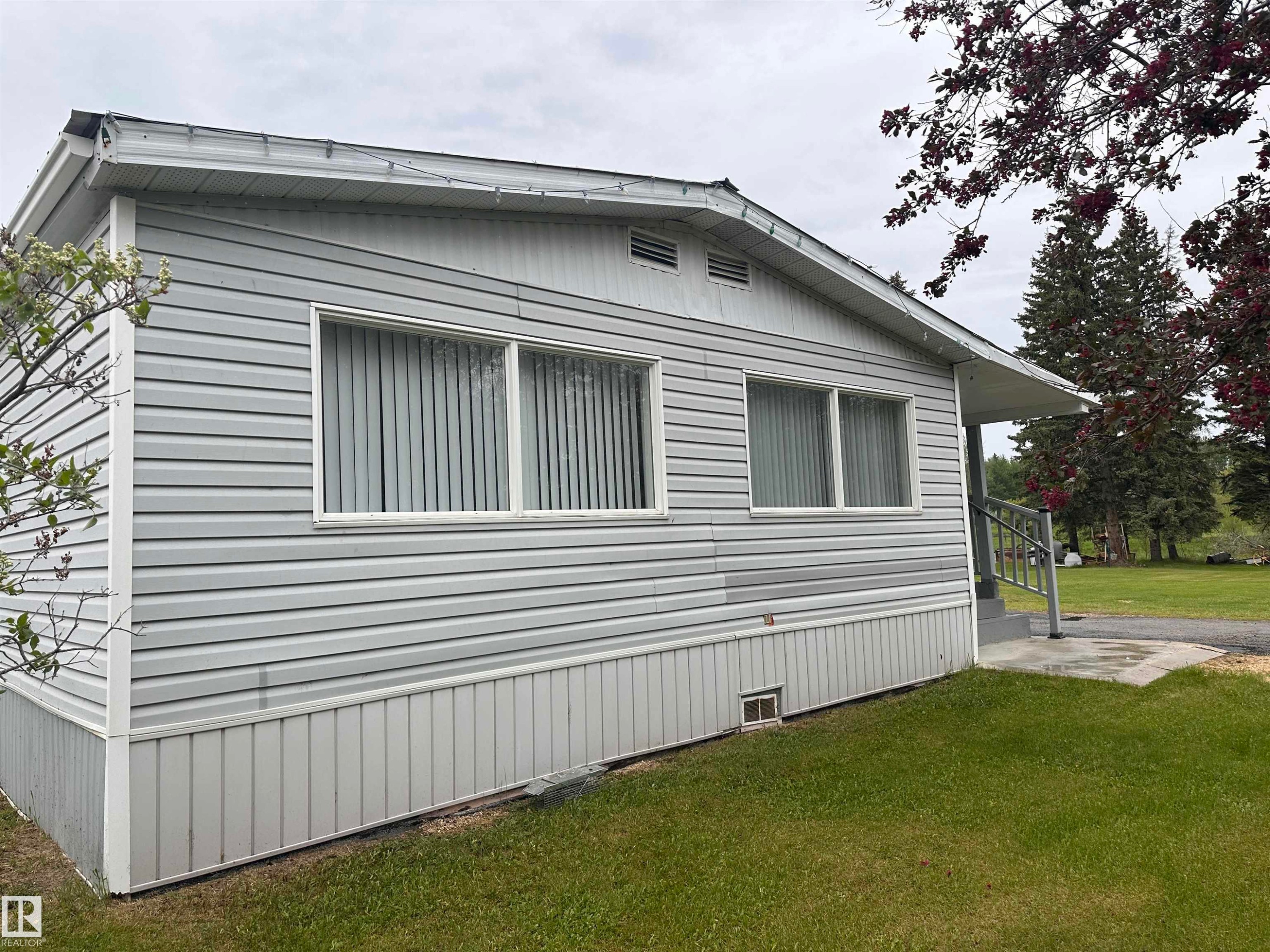 4612 50 Street, Fawcett, AB