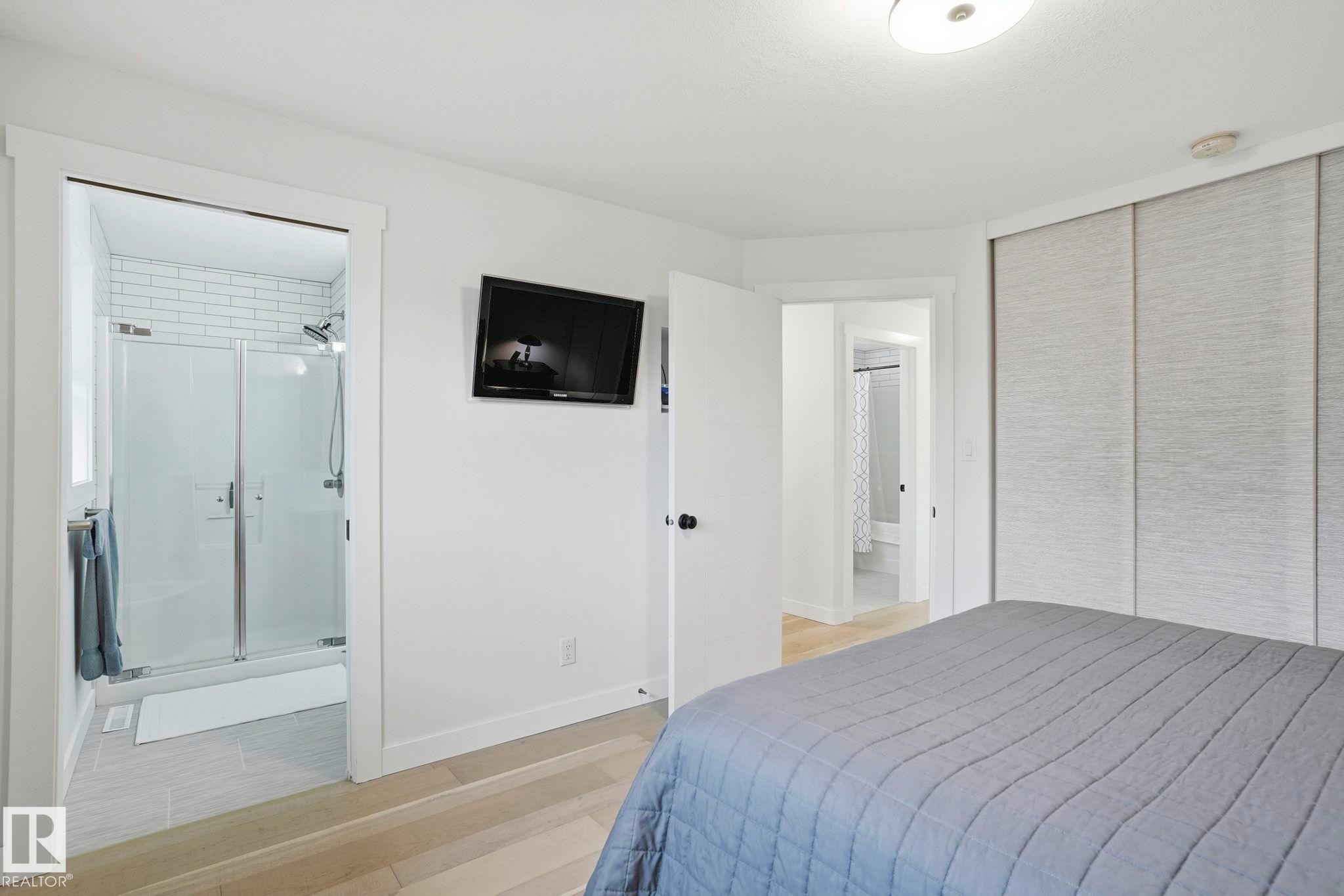 4502 53 Avenue, Leduc, AB - Indoor Photo Showing Bedroom