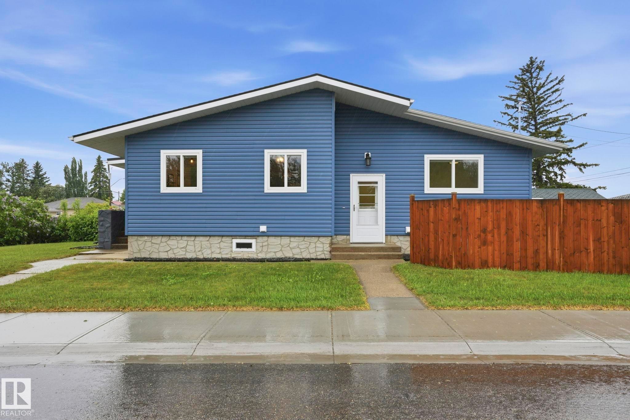 4502 53 Avenue, Leduc, AB - Outdoor