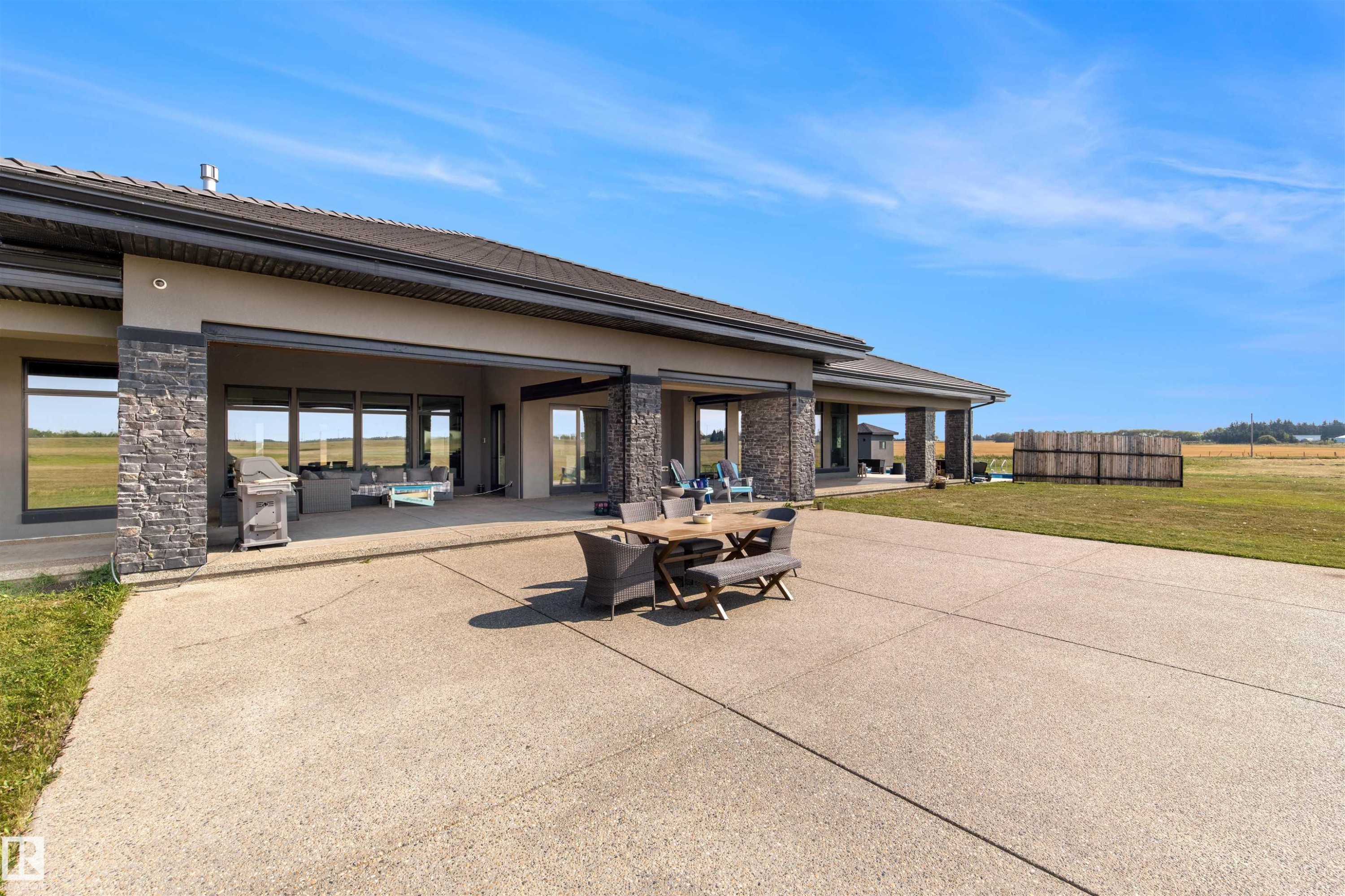#B 25056 Twp Road 492, Rural Leduc County, AB