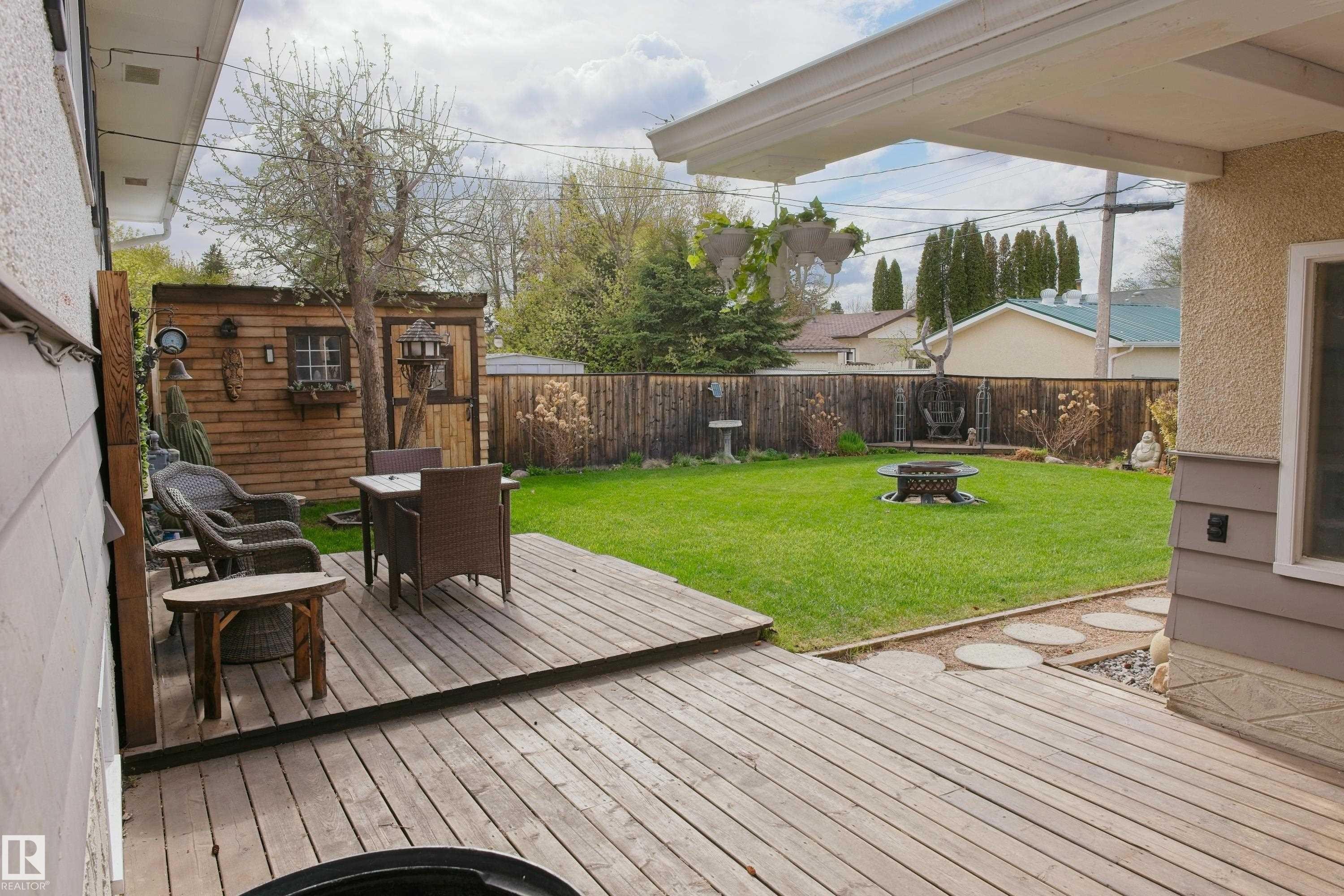 4615 54 Avenue, Barrhead, AB - Outdoor With Deck Patio Veranda With Exterior