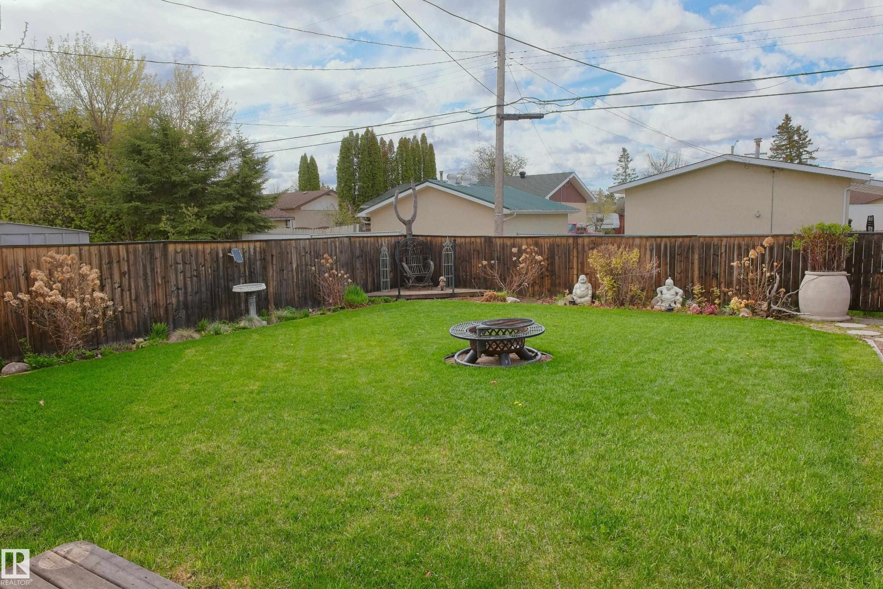 4615 54 Avenue, Barrhead, AB - Outdoor