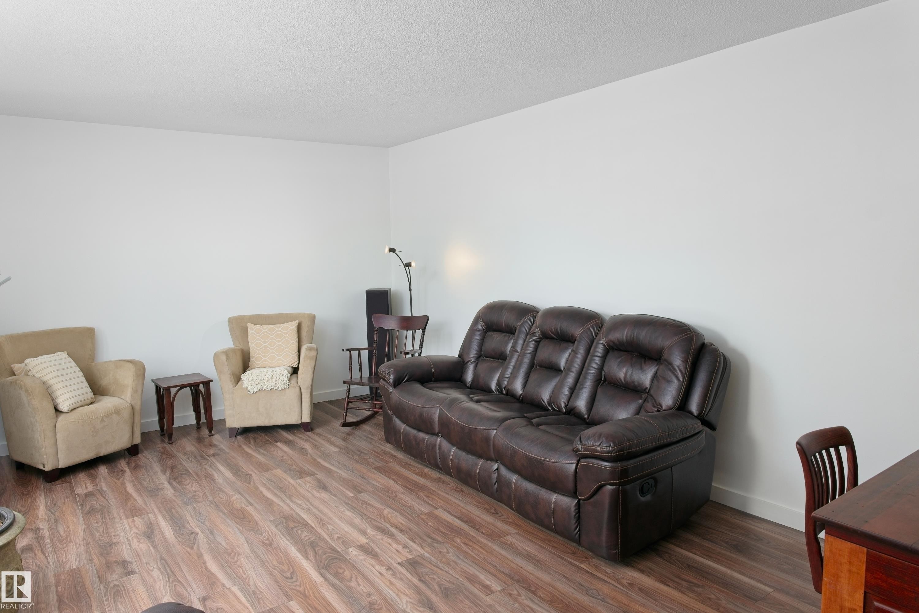 4615 54 Avenue, Barrhead, AB - Indoor Photo Showing Living Room