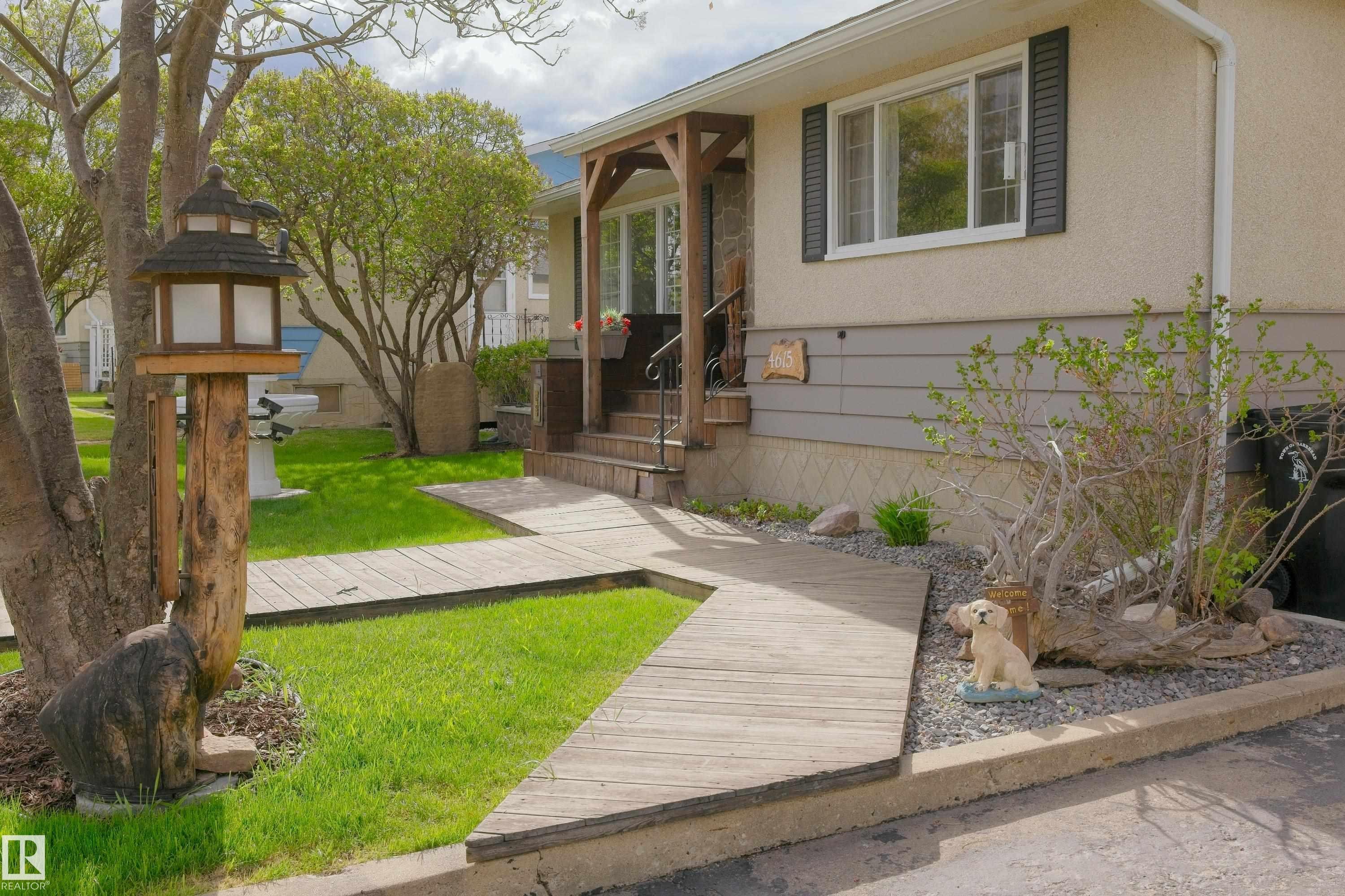 4615 54 Avenue, Barrhead, AB - Outdoor