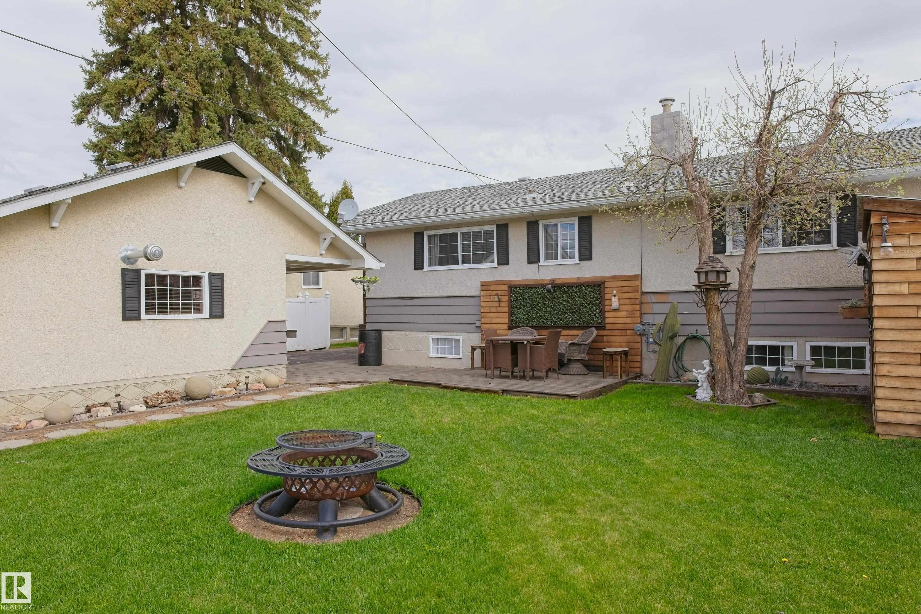 4615 54 Avenue, Barrhead, AB - Outdoor
