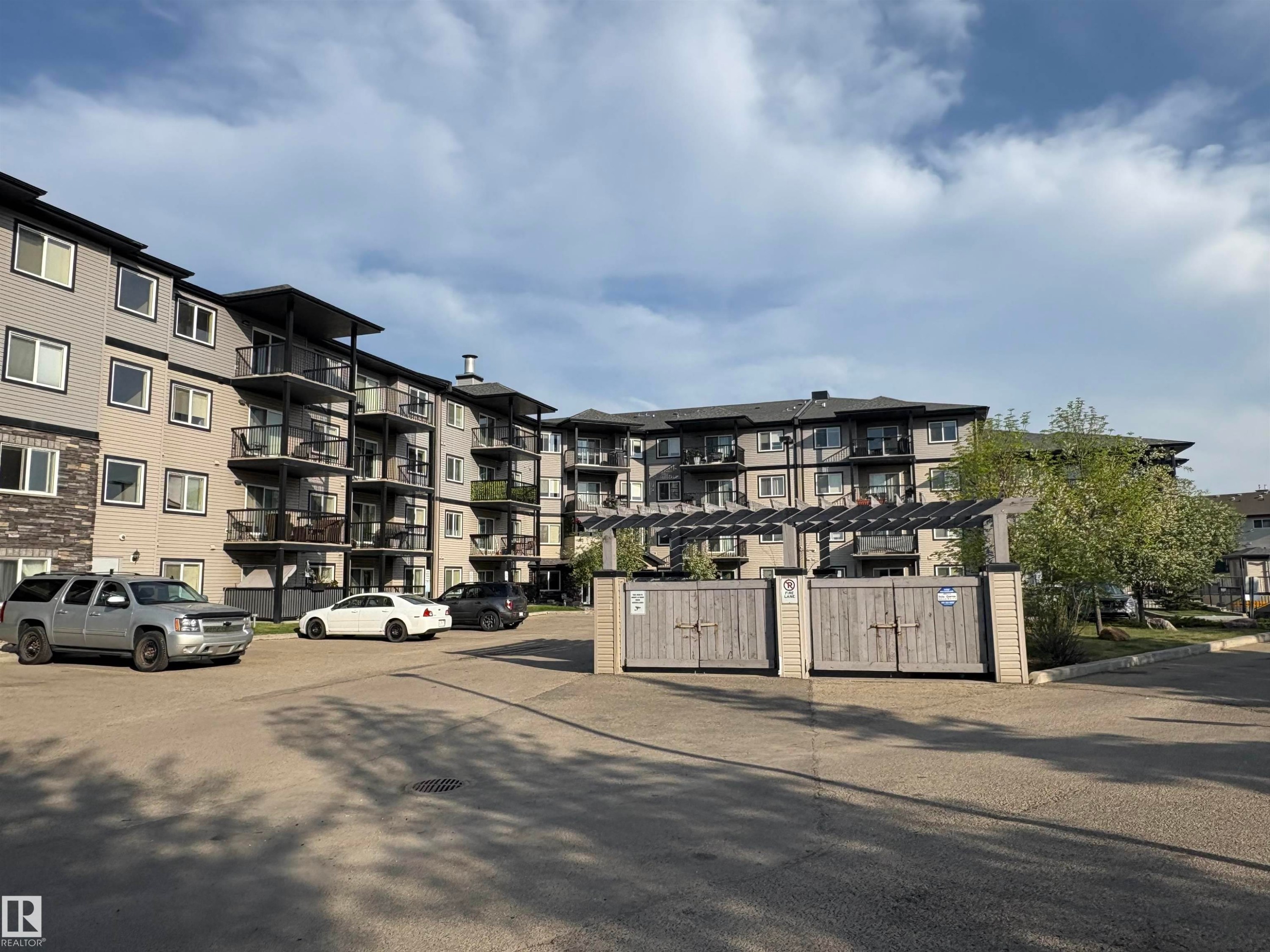 303 5951 165 Avenue, Edmonton, AB