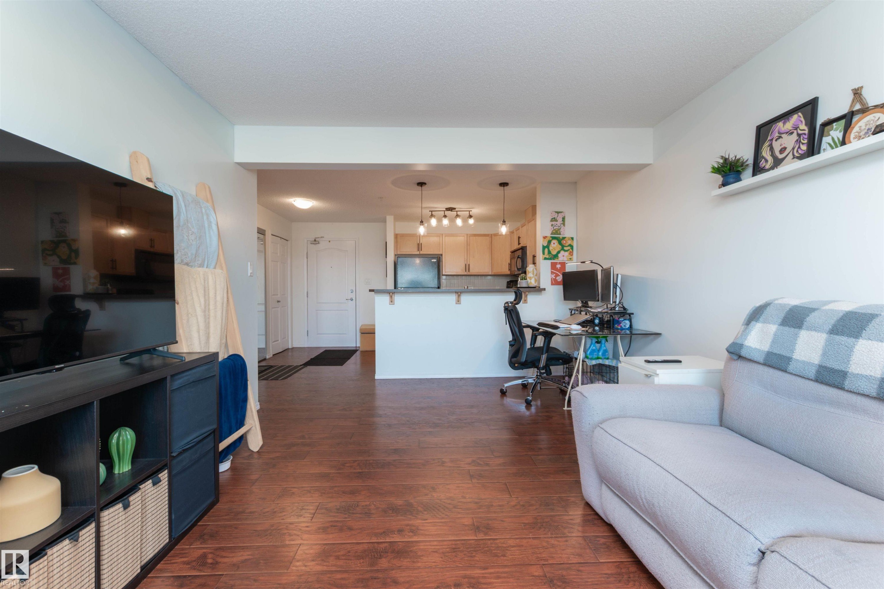 303 5951 165 Avenue, Edmonton, AB