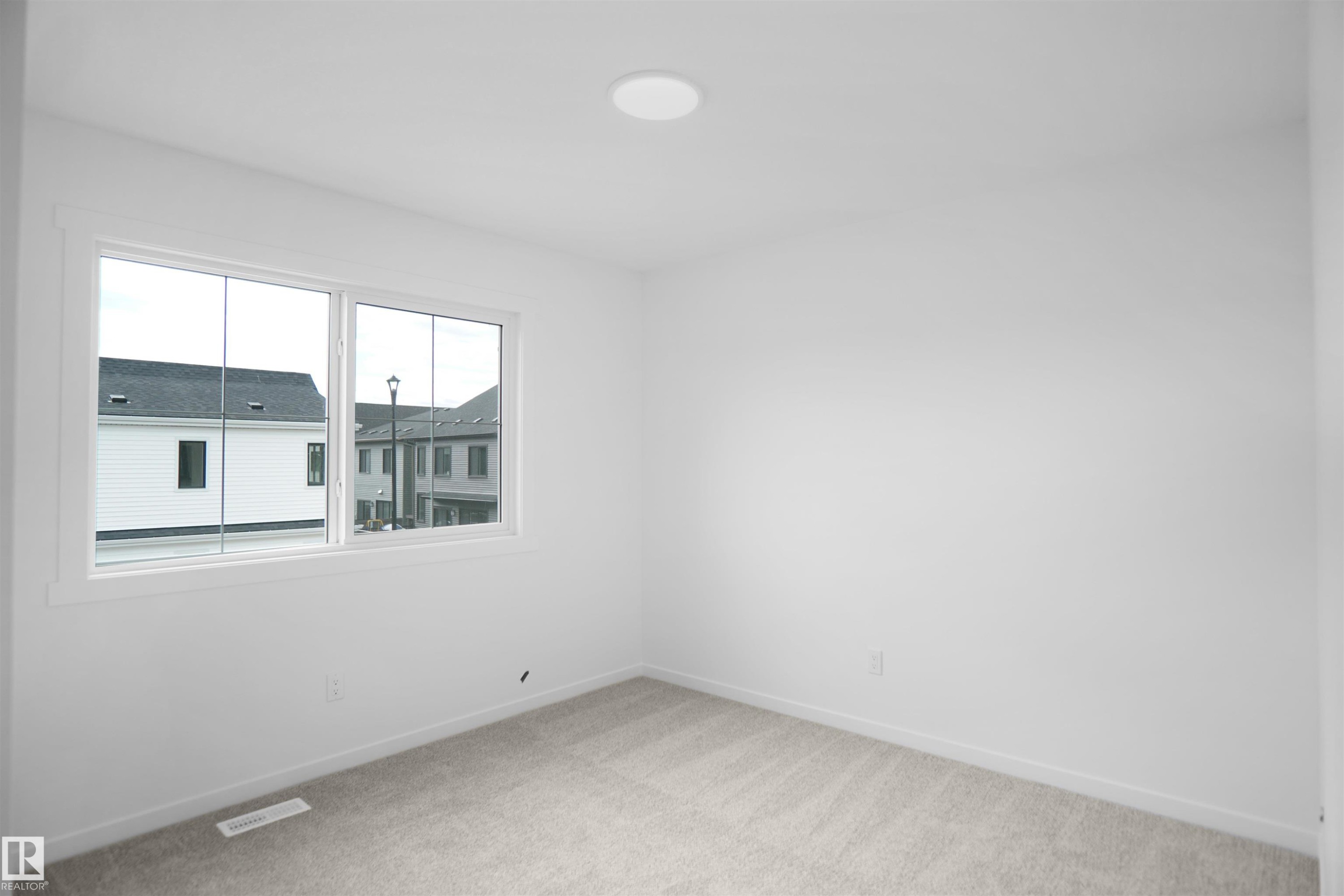 19 19904 31 Avenue, Edmonton, AB