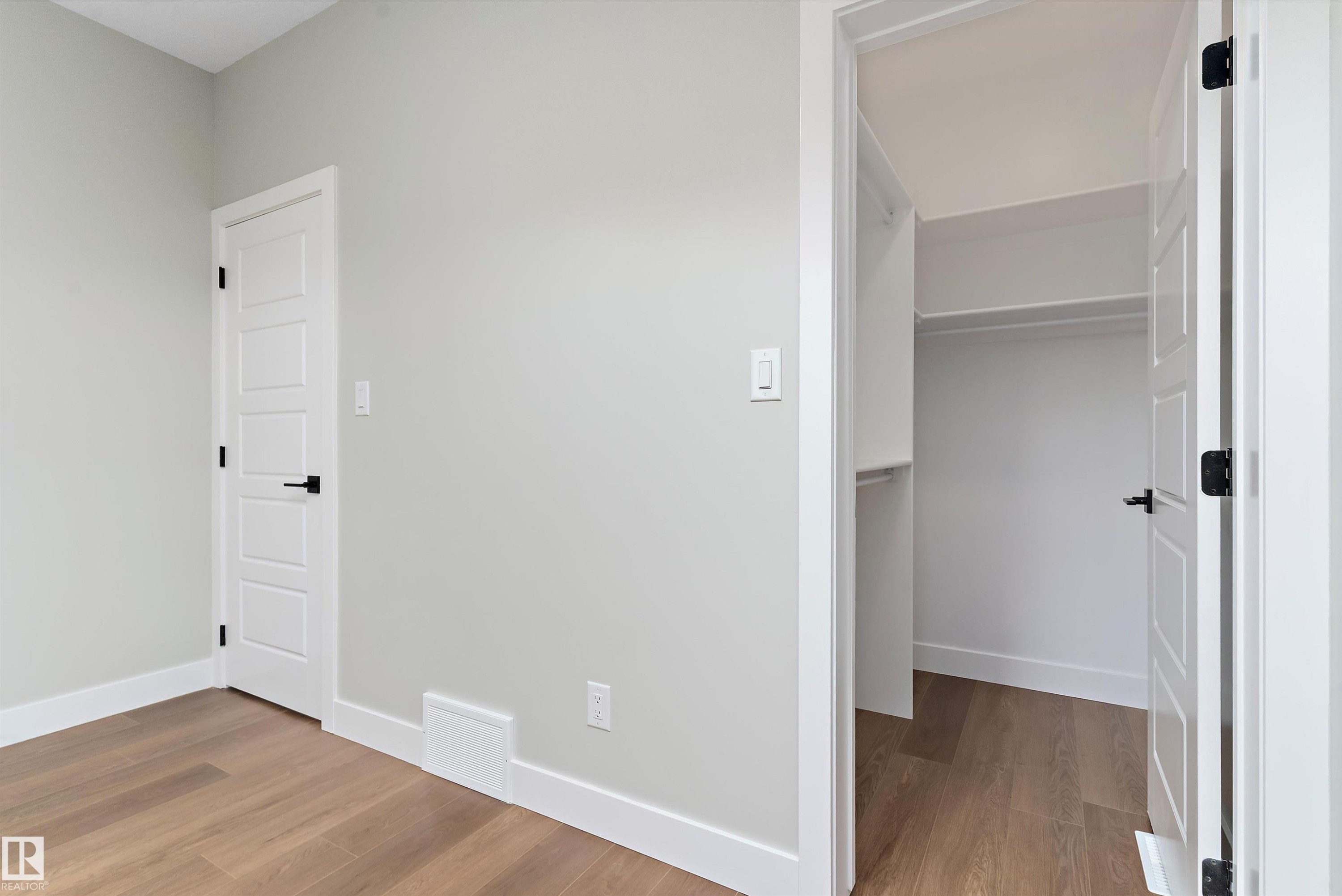 14 Southbridge Drive, Calmar, AB - Indoor Photo Showing Other Room