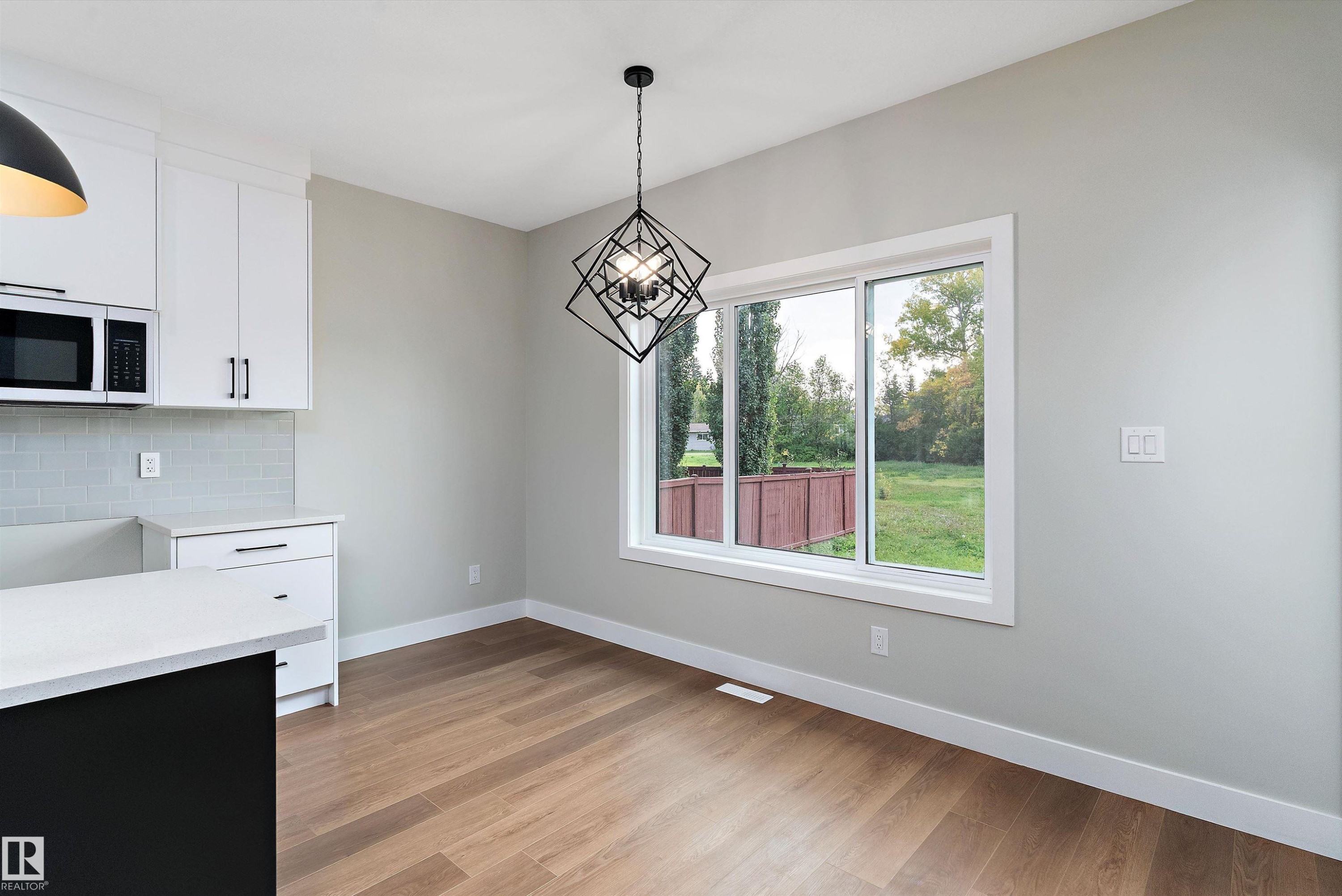 14 Southbridge Drive, Calmar, AB - Indoor
