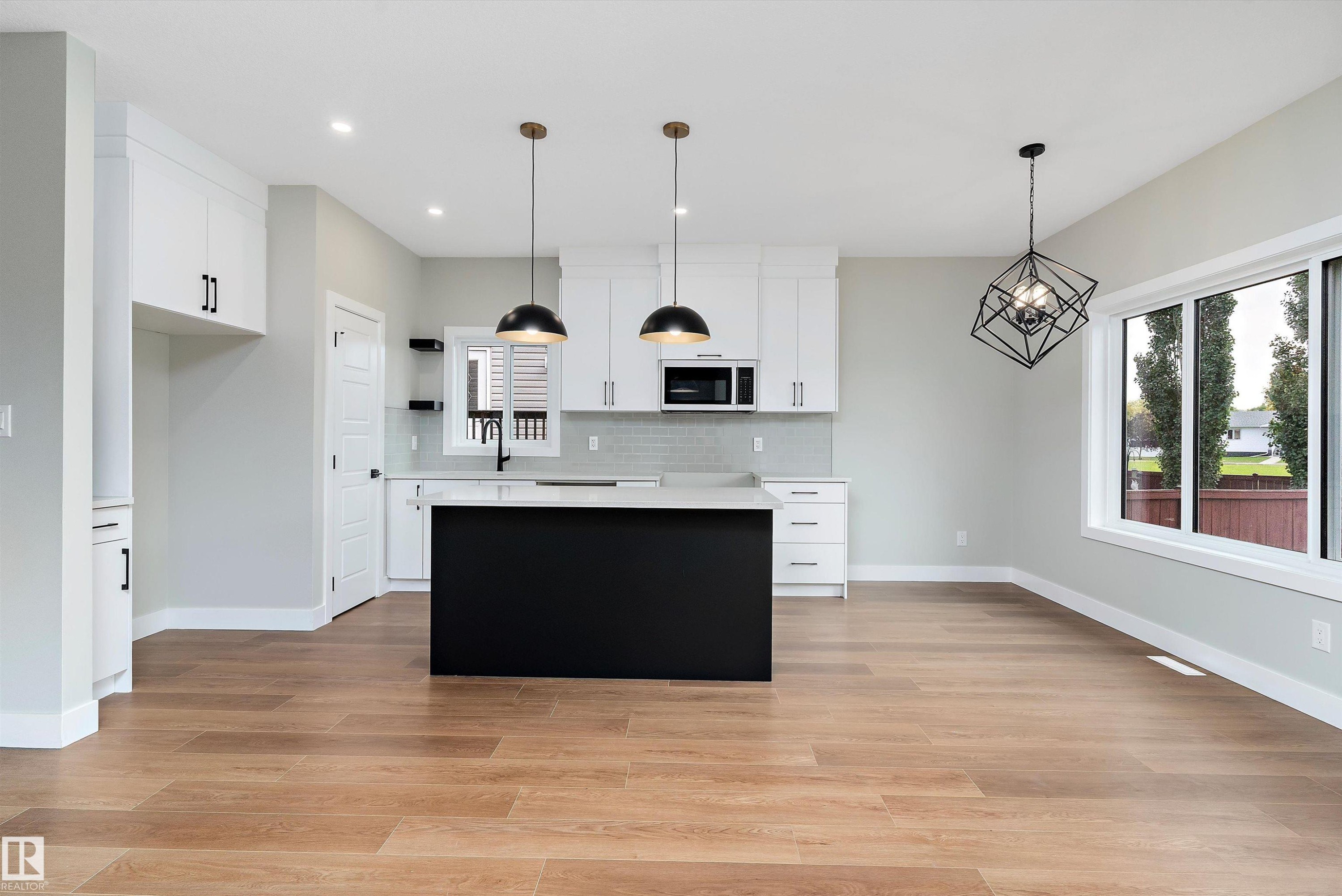 14 Southbridge Drive, Calmar, AB - Indoor Photo Showing Kitchen