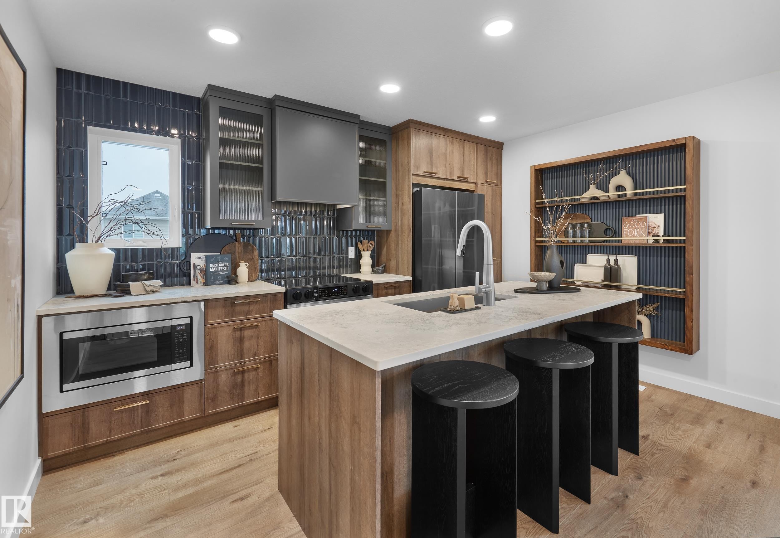 2032 Marquis Way, Edmonton, AB