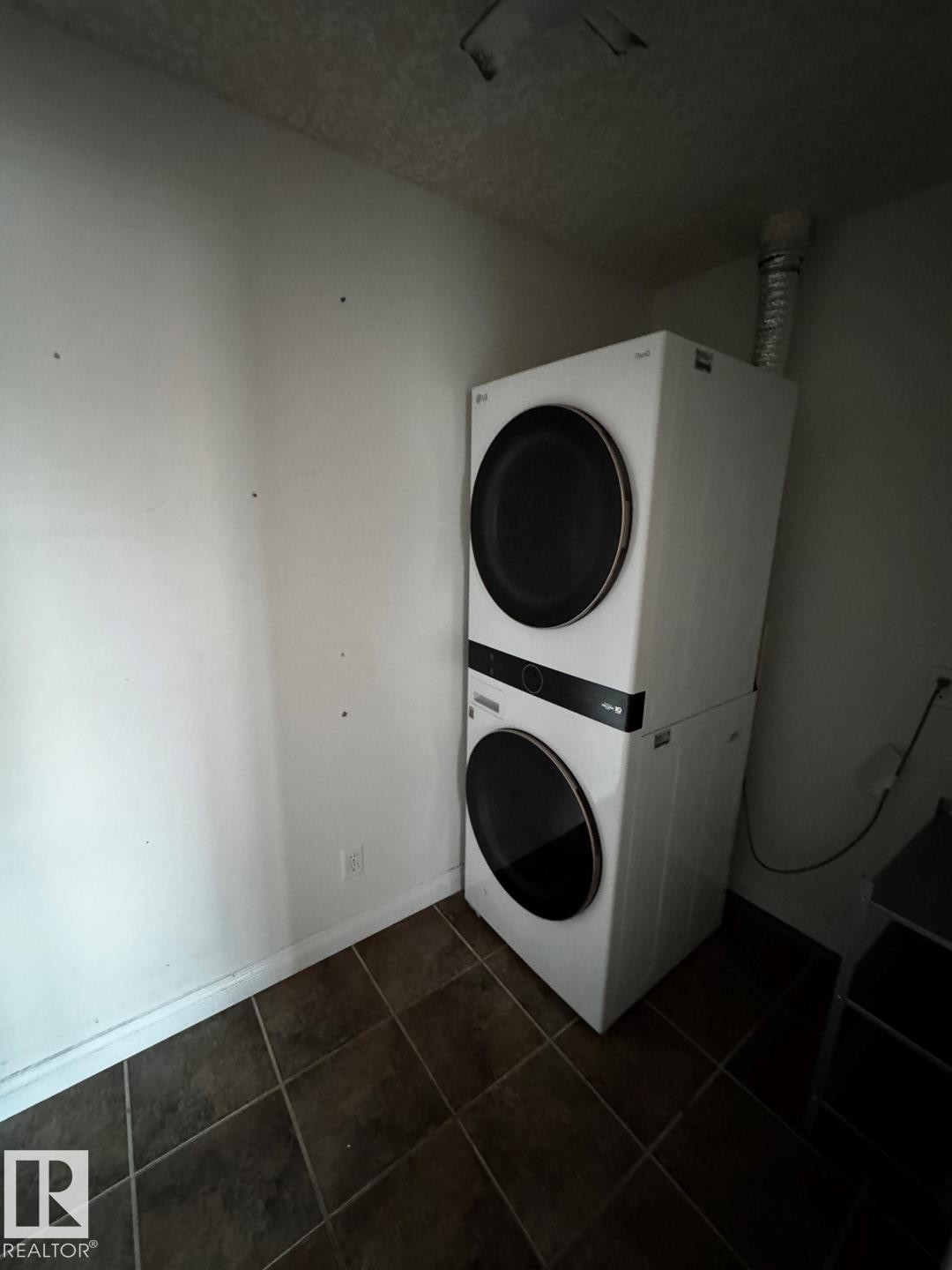 #301 10235 116 St Nw, Edmonton, AB - Indoor Photo Showing Laundry Room