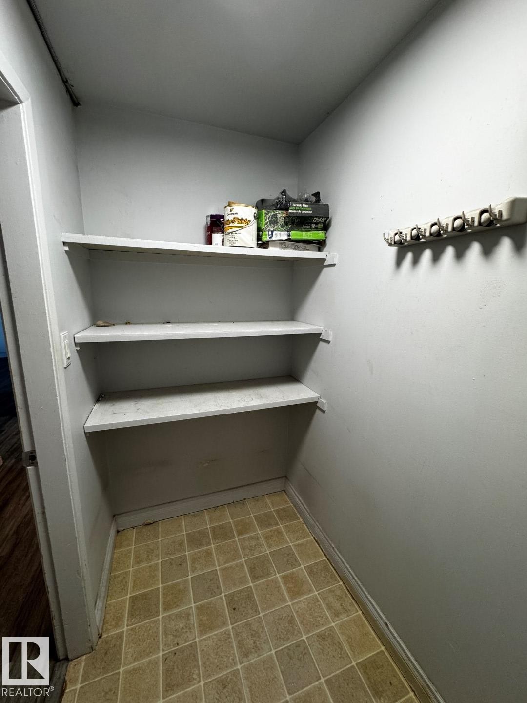 203 10415 93 Street, Edmonton, AB