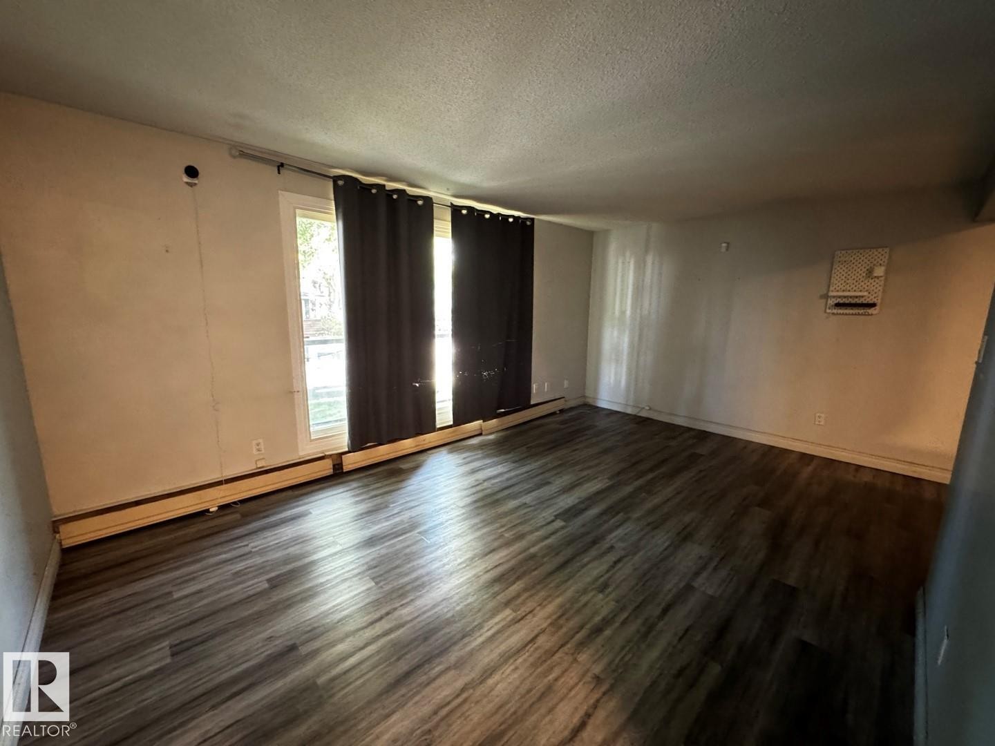 203 10415 93 Street, Edmonton, AB