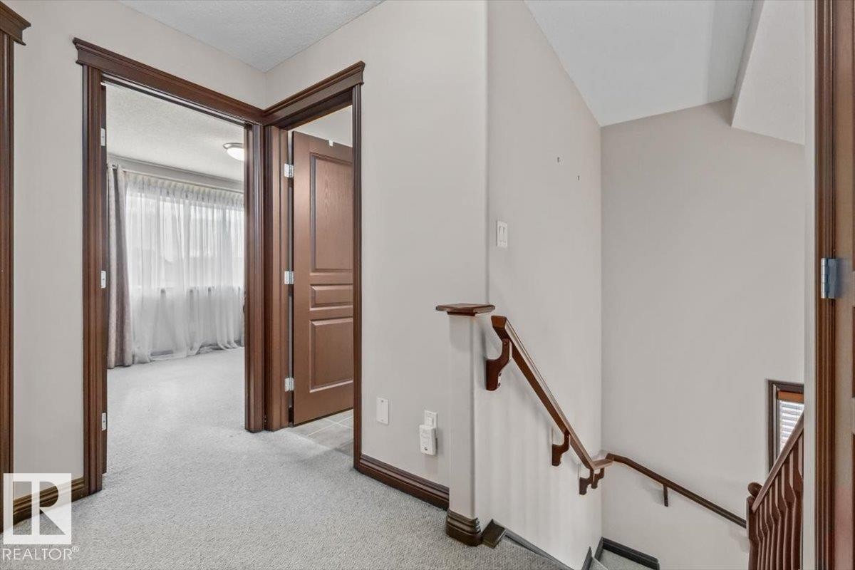 5015 Thibault Way, Edmonton, AB
