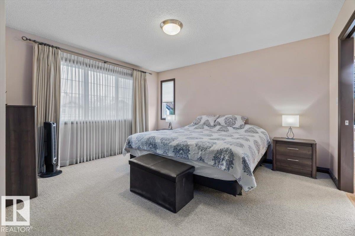 5015 Thibault Way, Edmonton, AB