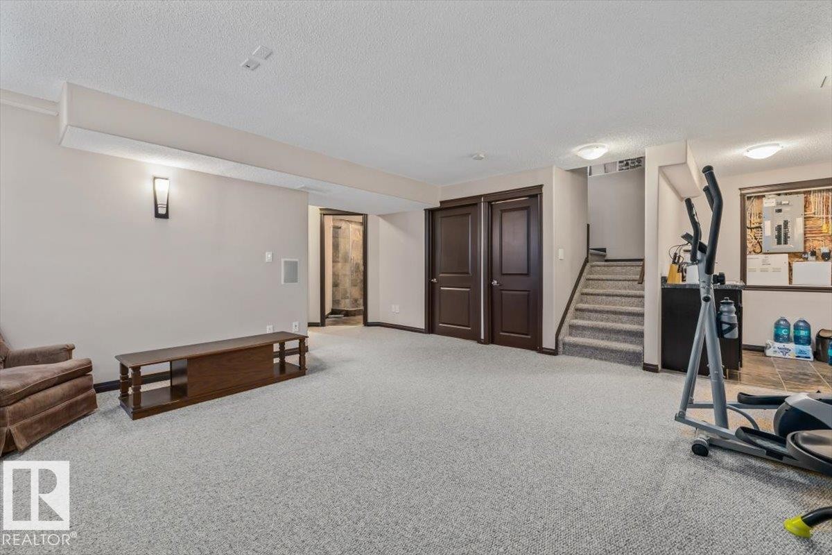 5015 Thibault Way, Edmonton, AB