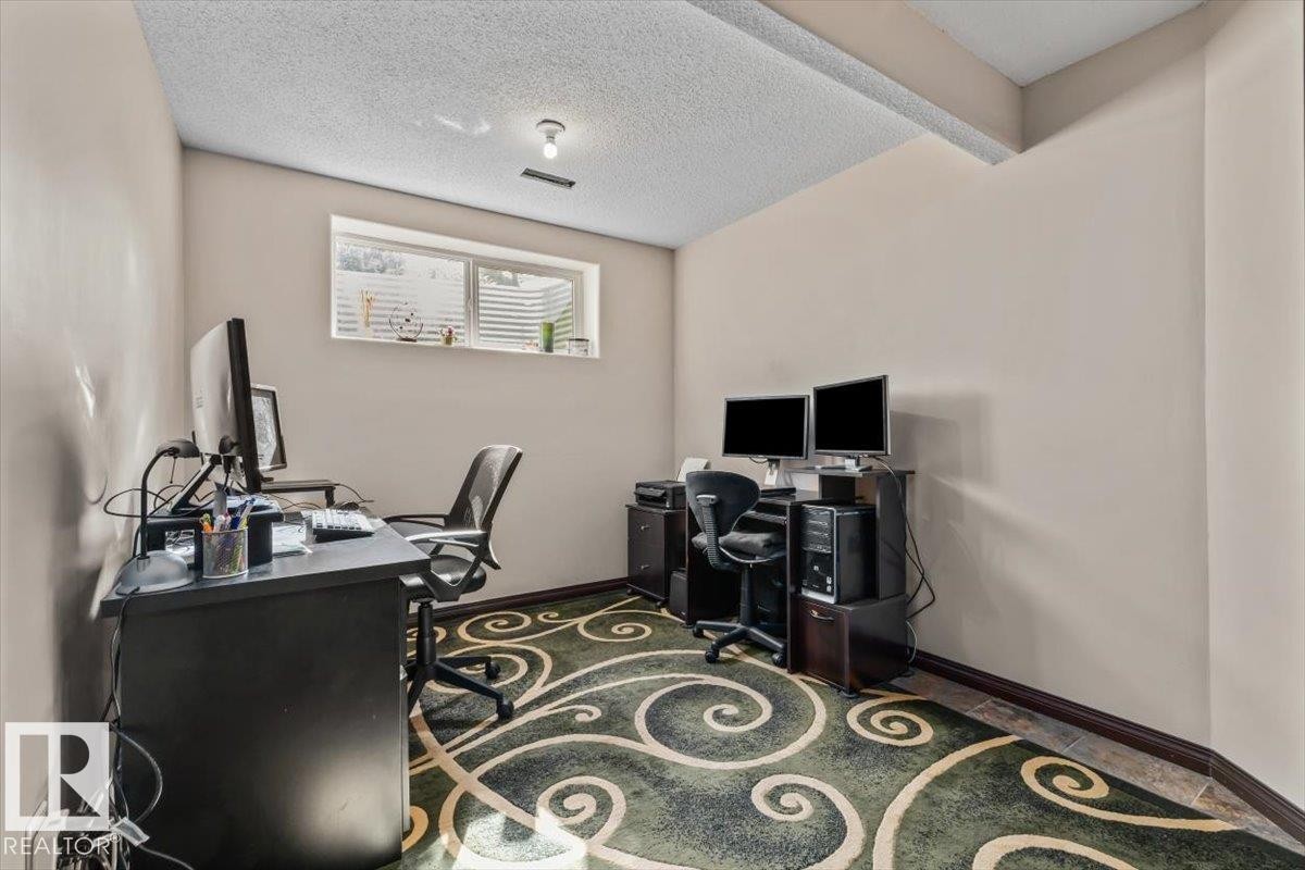 5015 Thibault Way, Edmonton, AB