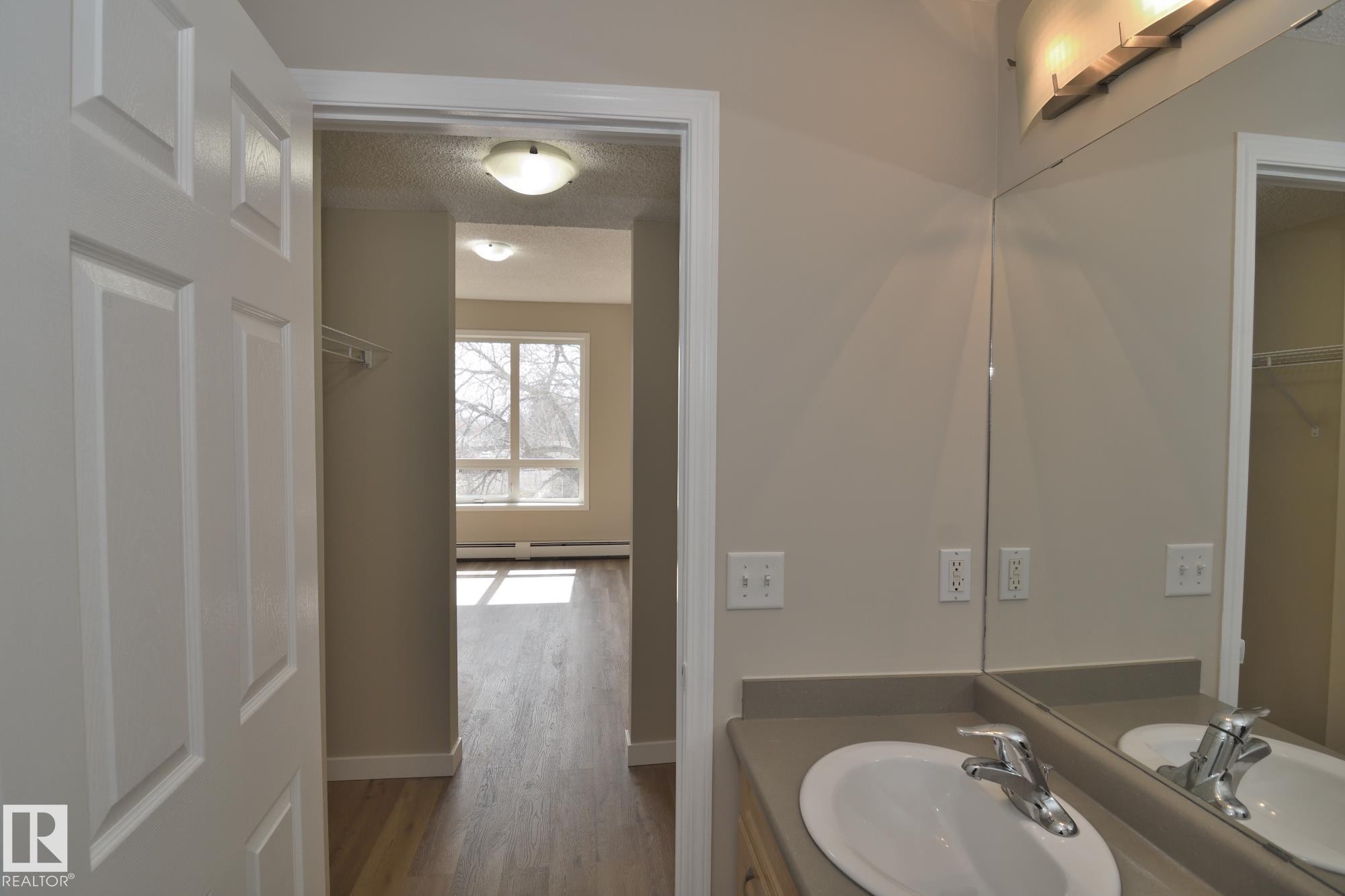 203 6220 134 Avenue, Edmonton, AB