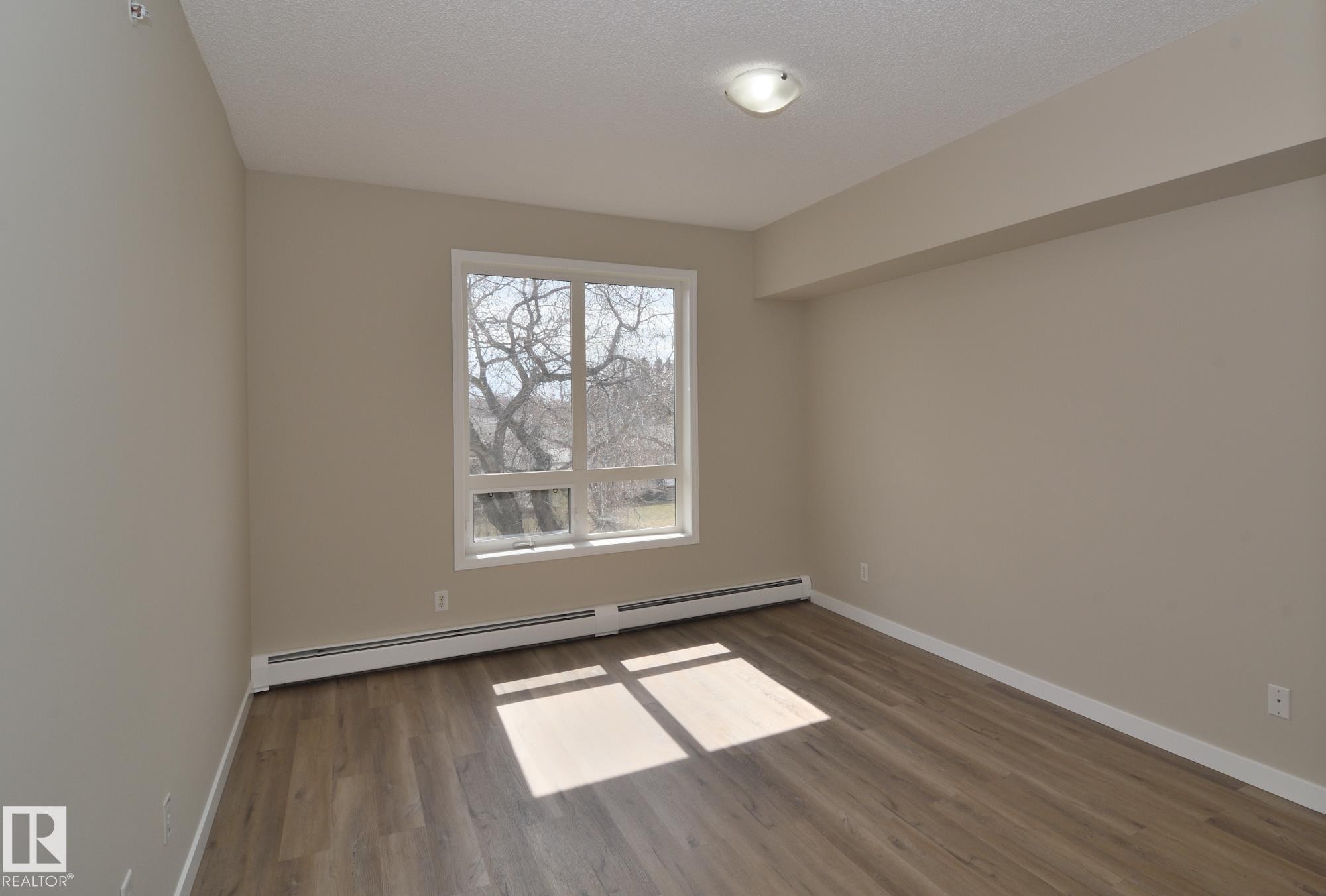 203 6220 134 Avenue, Edmonton, AB