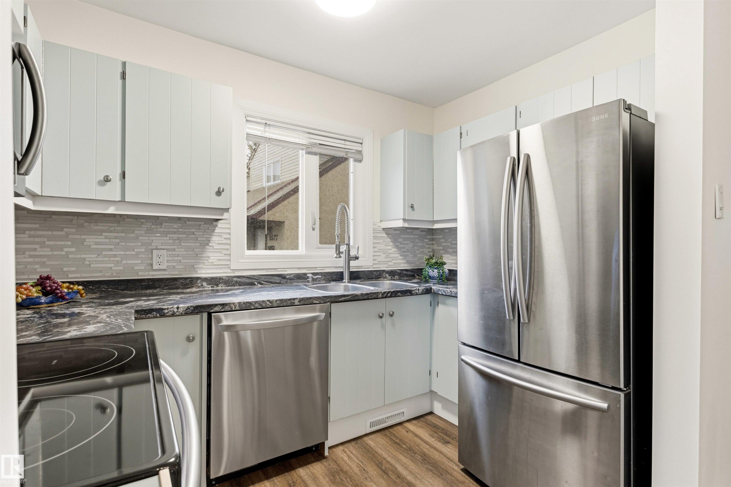 9575 180A Street, Edmonton, AB