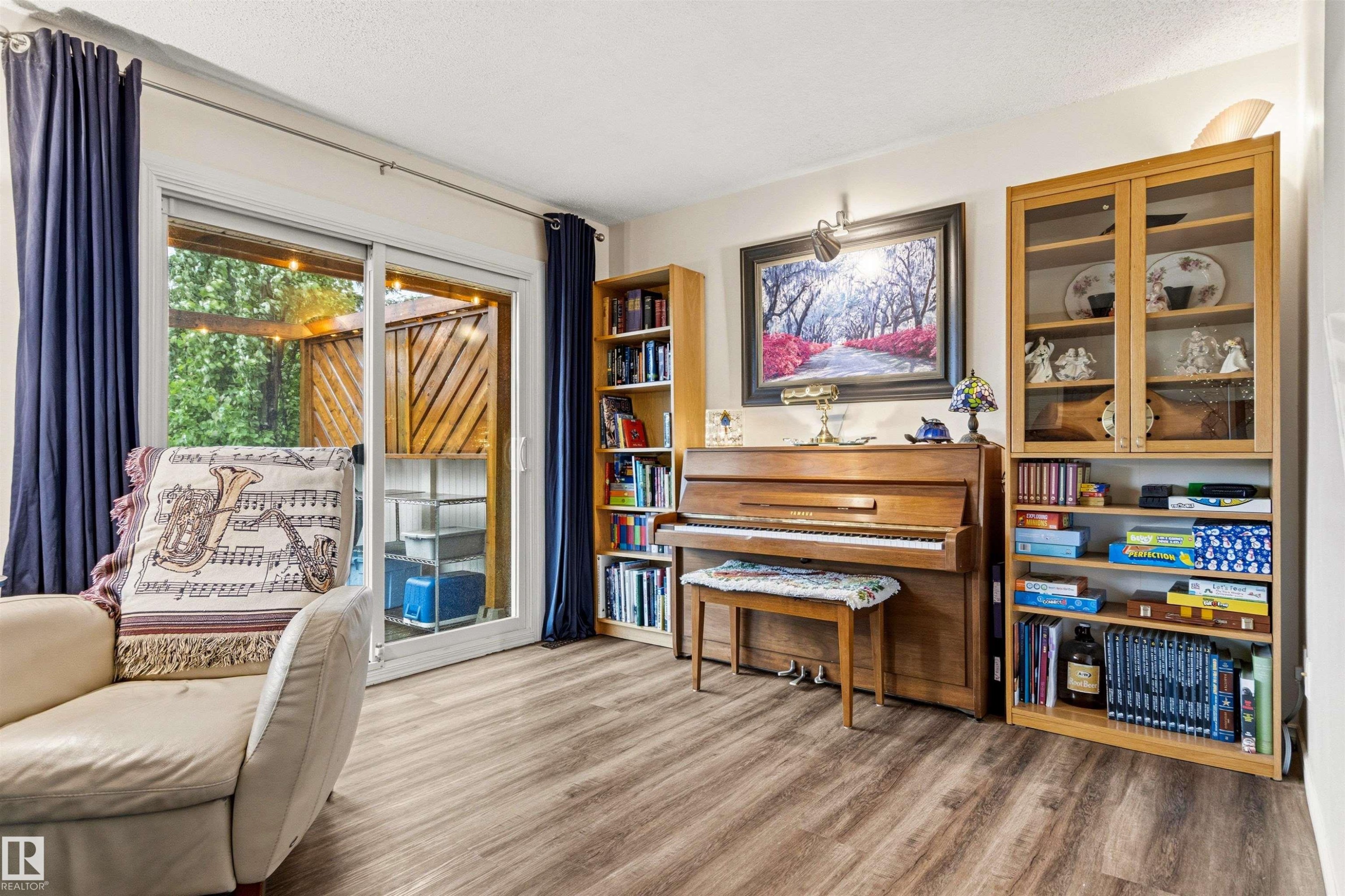 9575 180A Street, Edmonton, AB