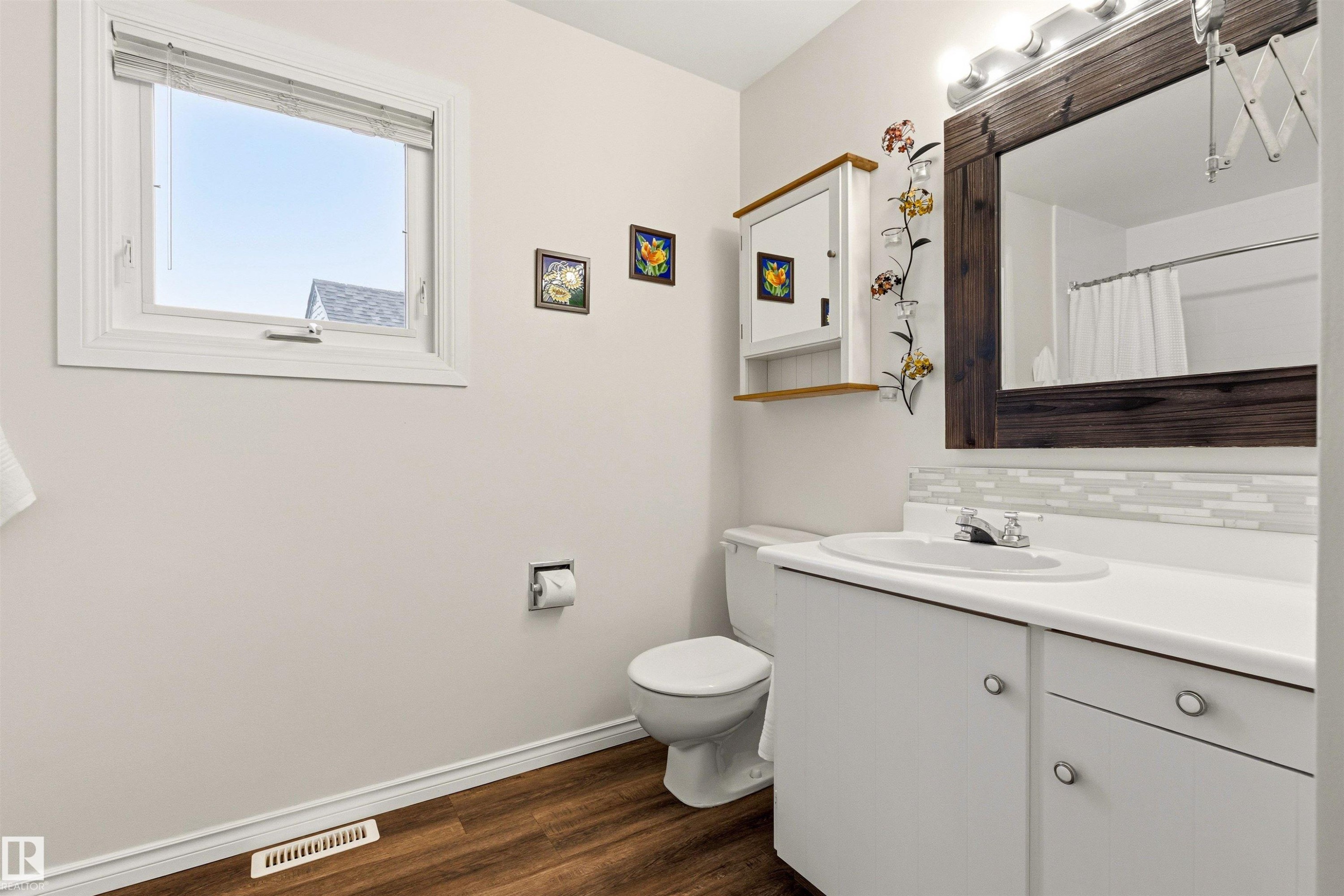 9575 180A Street, Edmonton, AB
