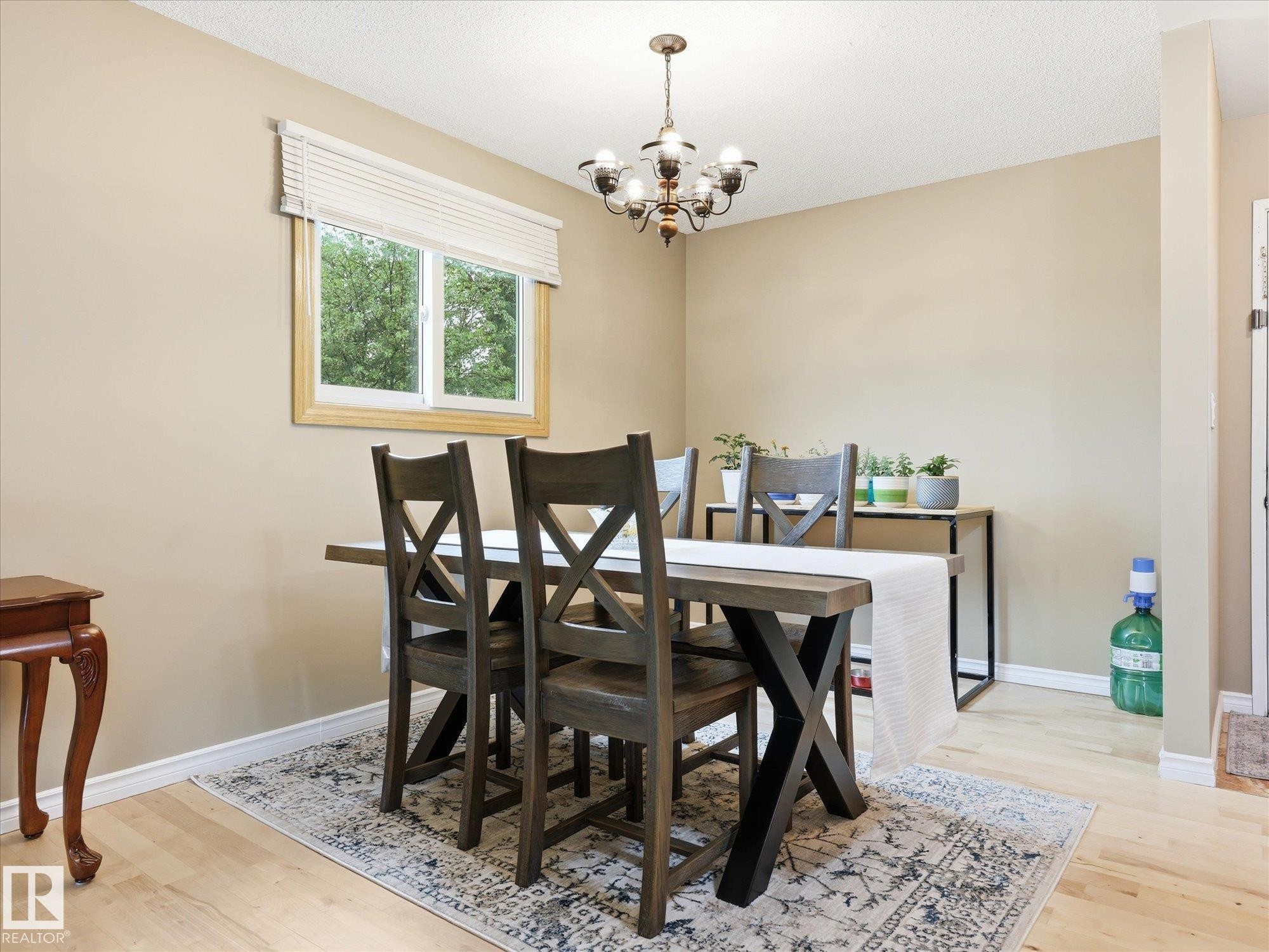 3548 65 Street, Edmonton, AB