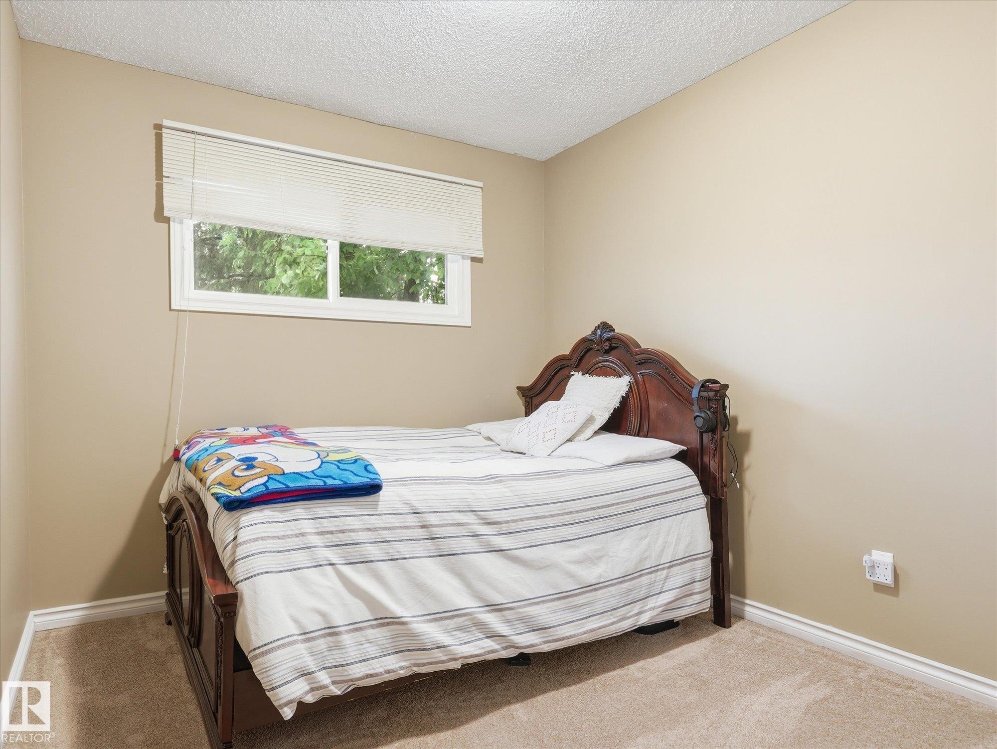3548 65 Street, Edmonton, AB