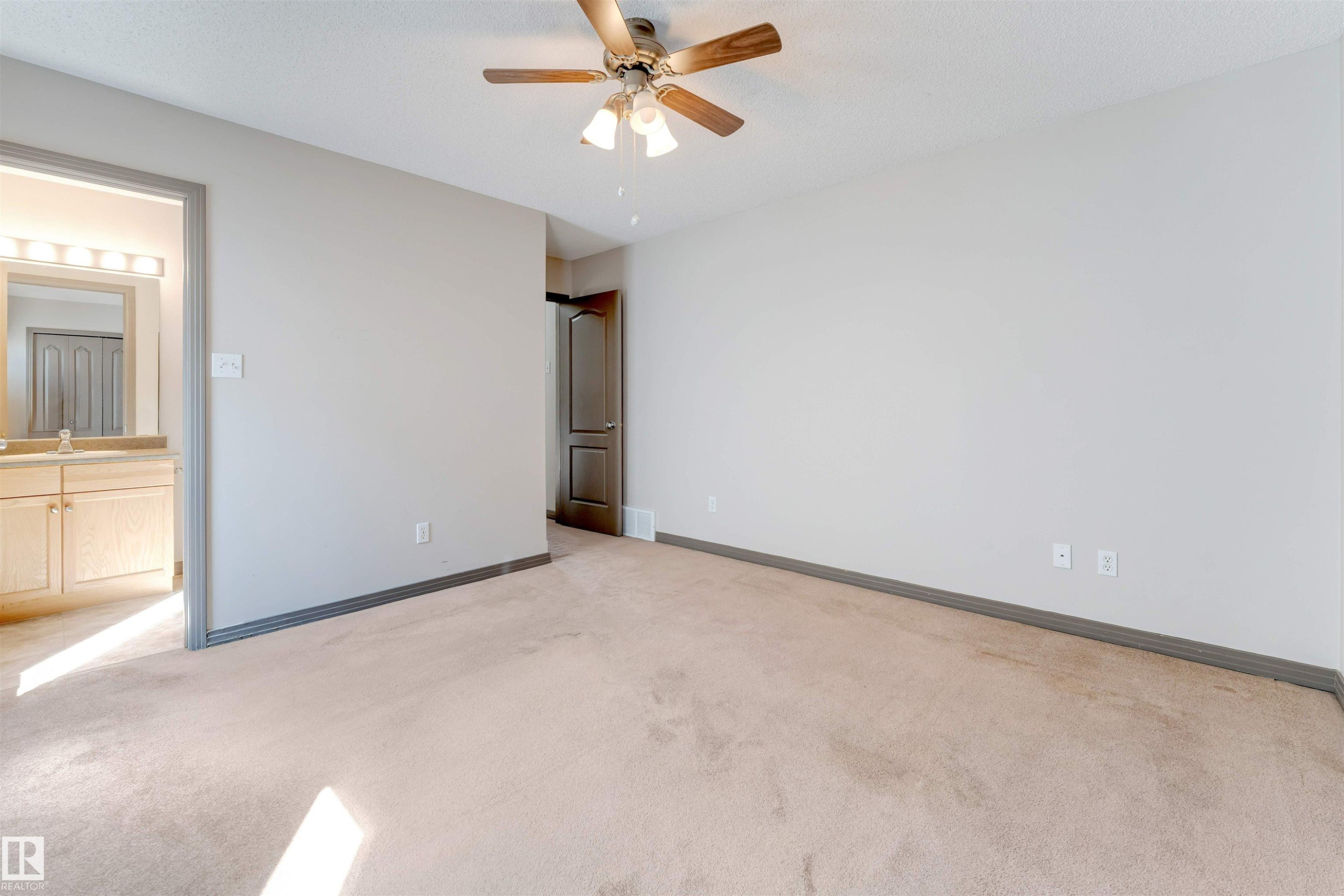 4812 148 Avenue, Edmonton, AB