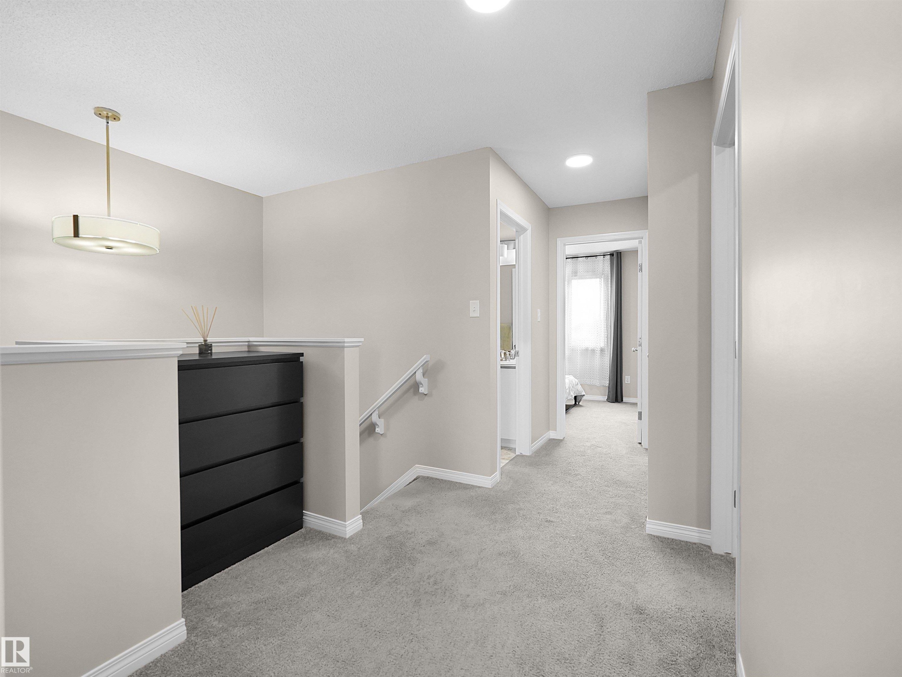 9008 Cooper Link Link Sw, Edmonton, AB - Indoor Photo Showing Other Room