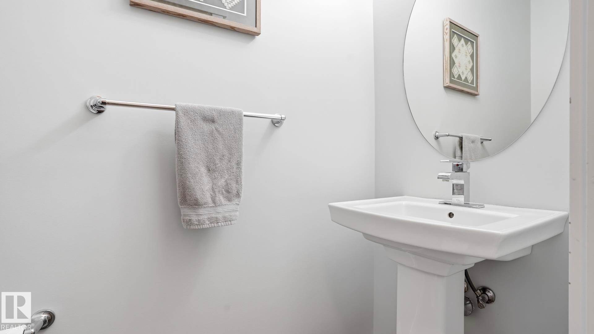 75 Rue Moreau, Beaumont, AB - Indoor Photo Showing Bathroom